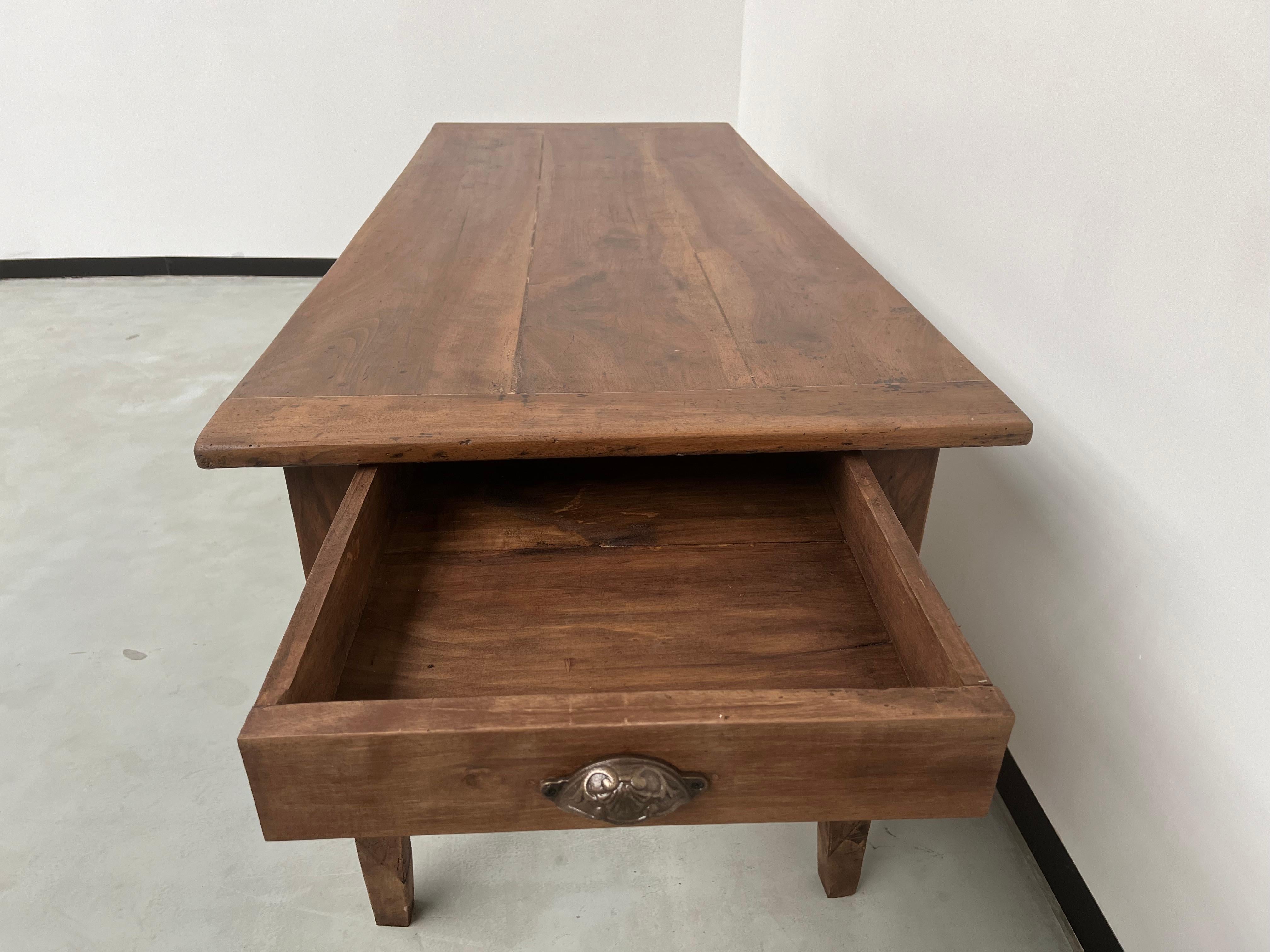 French solid walnut farm table with spindle legs For Sale 4