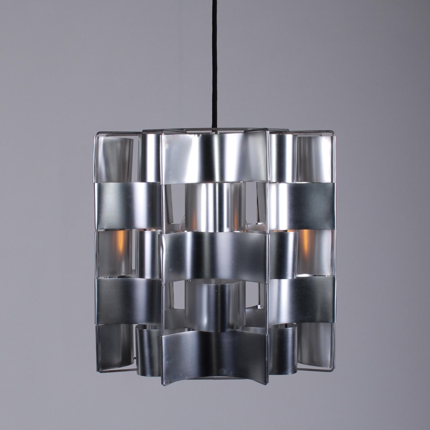 French Space Age Max Sauze aluminium silver Ceiling lamp 1970s early production. 
Ceiling lamp manufactured at Max Sauze workshops consisting of aluminium sheets stretched on a steel grid. Partly hand made at Sauze in France. Newly wired with
