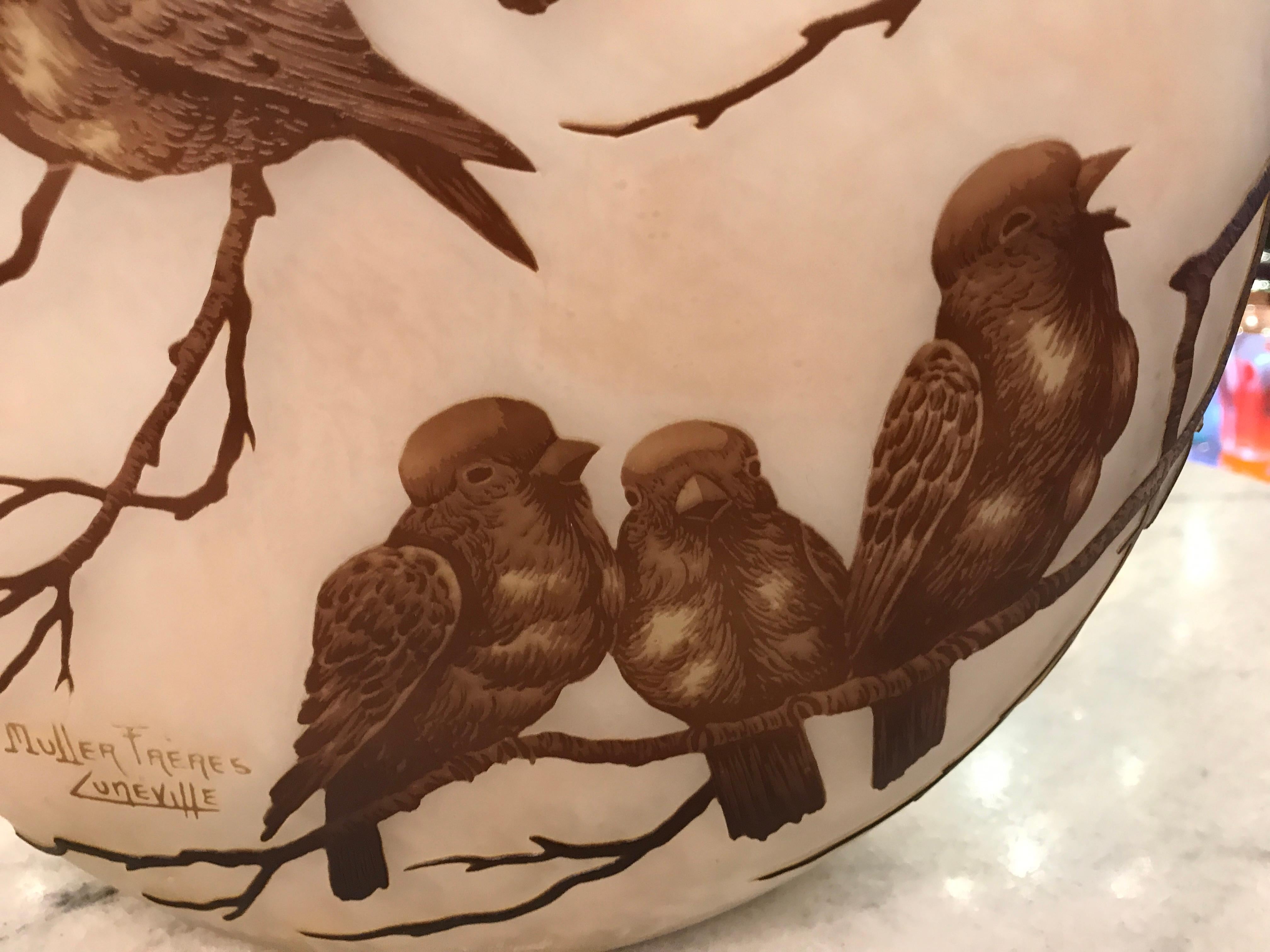 French sparrows Vase, Sign: Muller Freres Luneville, Jugendstil, Art Nouveau For Sale 4