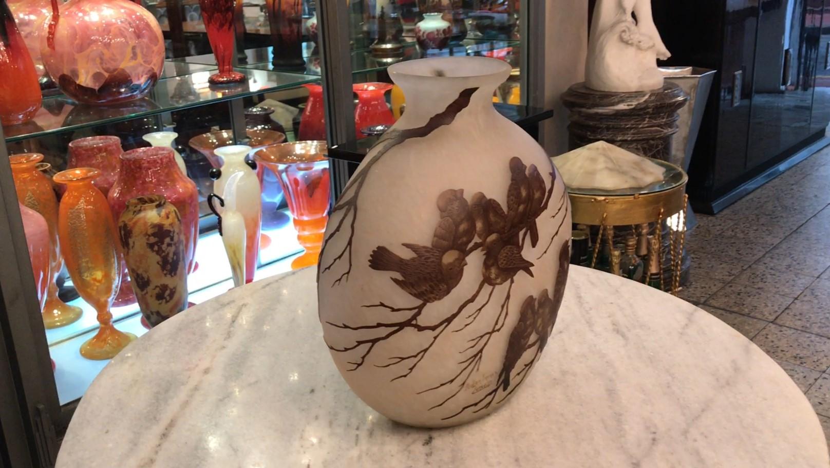 French sparrows Vase, Sign: Muller Freres Luneville, Jugendstil, Art Nouveau For Sale 12