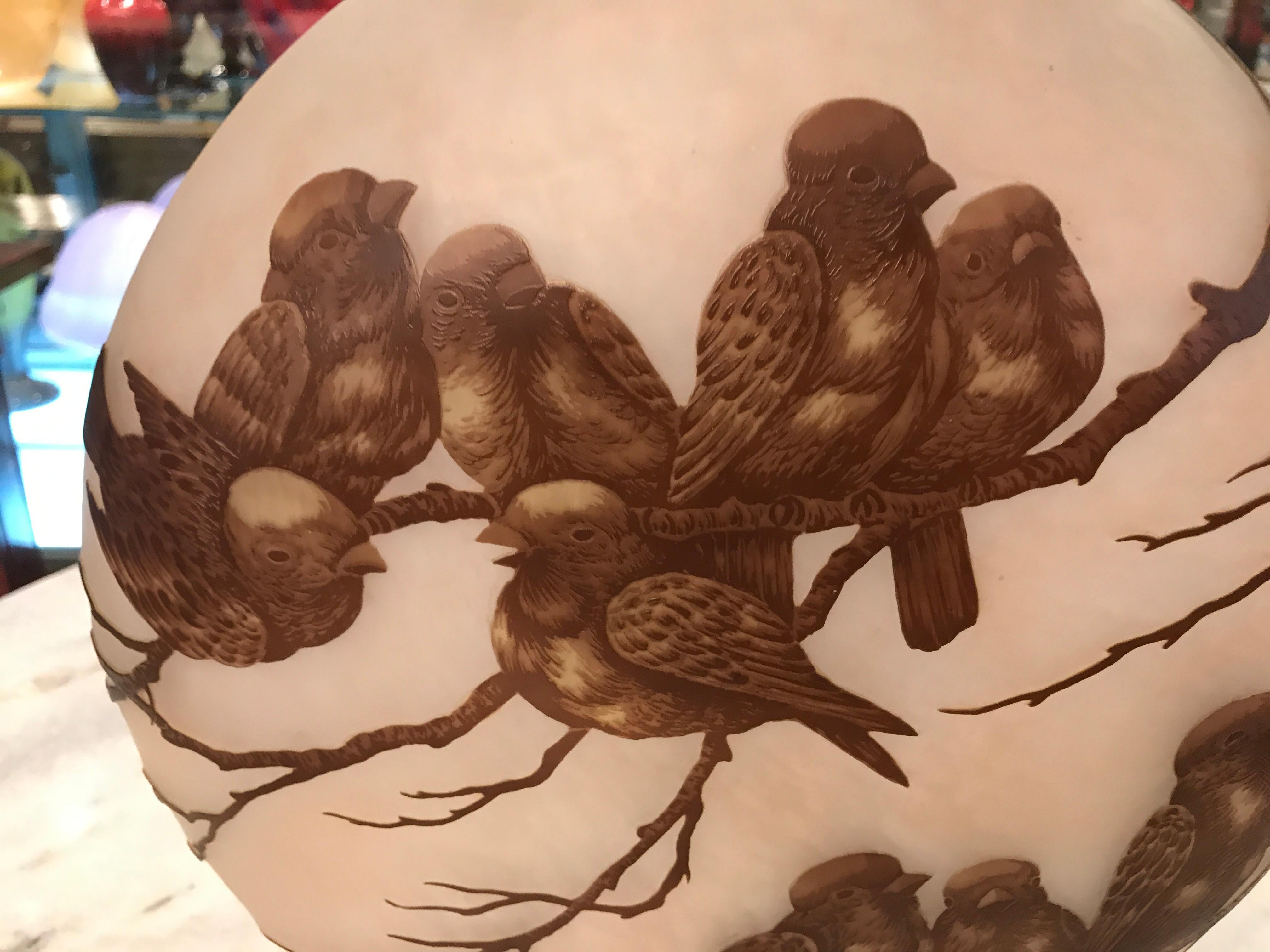 French sparrows Vase, Sign: Muller Freres Luneville, Jugendstil, Art Nouveau For Sale 1