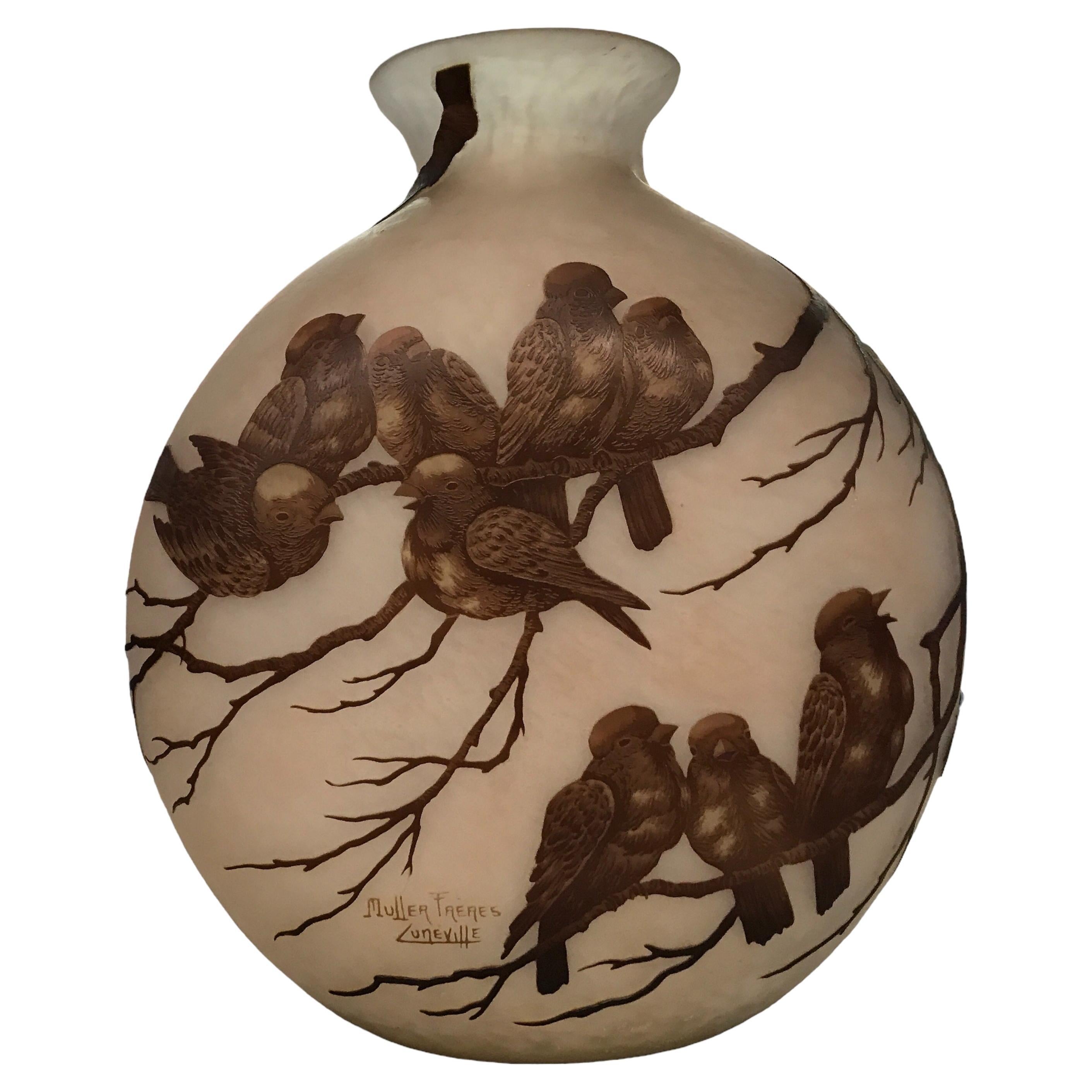 French sparrows Vase, Sign: Muller Freres Luneville, Jugendstil, Art Nouveau