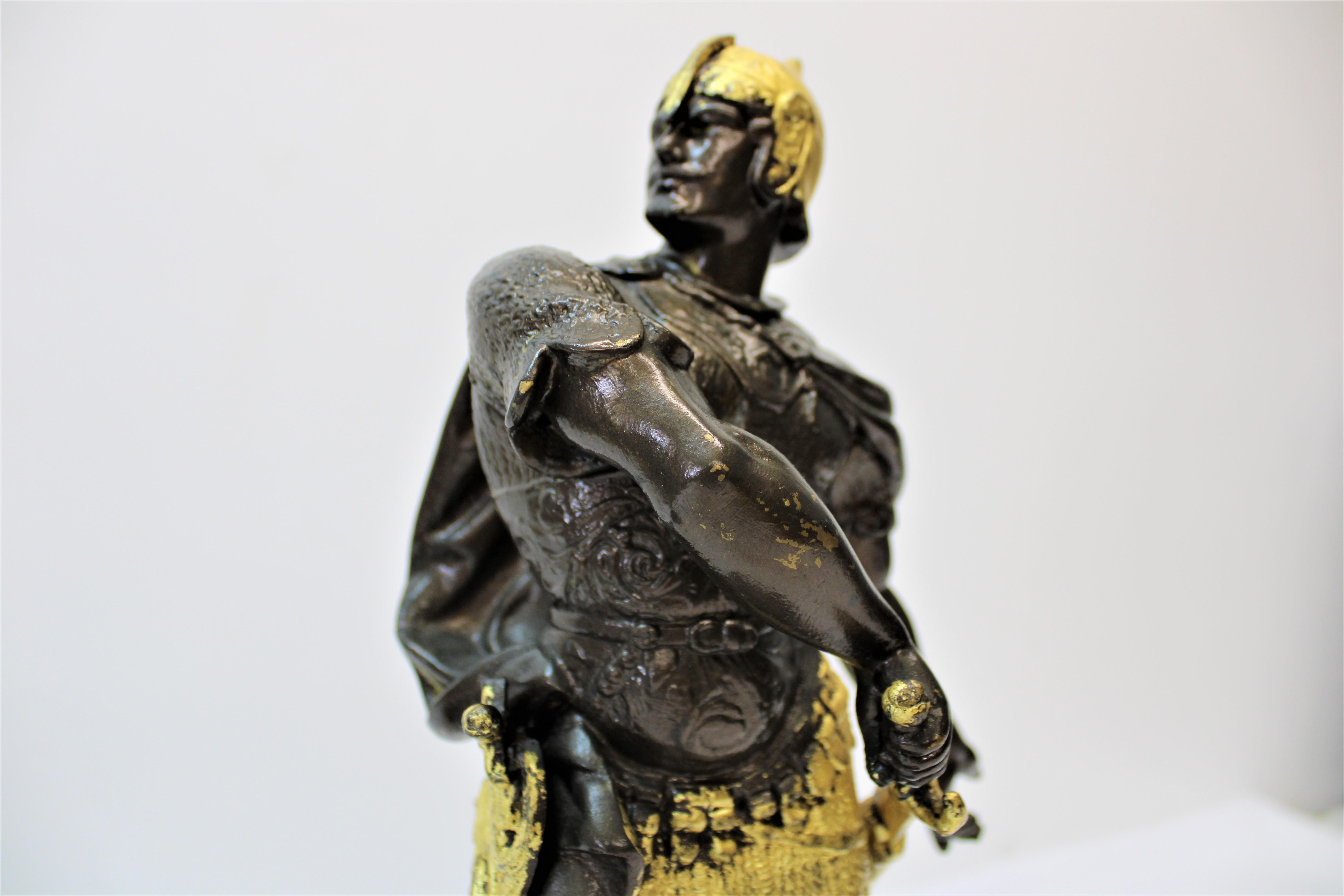 Statue di guerriero in spelta francese 'fermalibri' in vendita 2