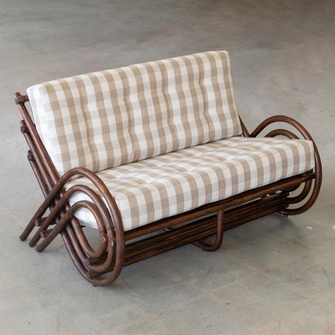 Français Settee française en rotin en spirale en vente