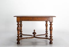 Französischer quadratischer Eichentisch im Louis-XIII-Stil mit X-förmiger Querstrebe, Ende des 19. Jahrhunderts
