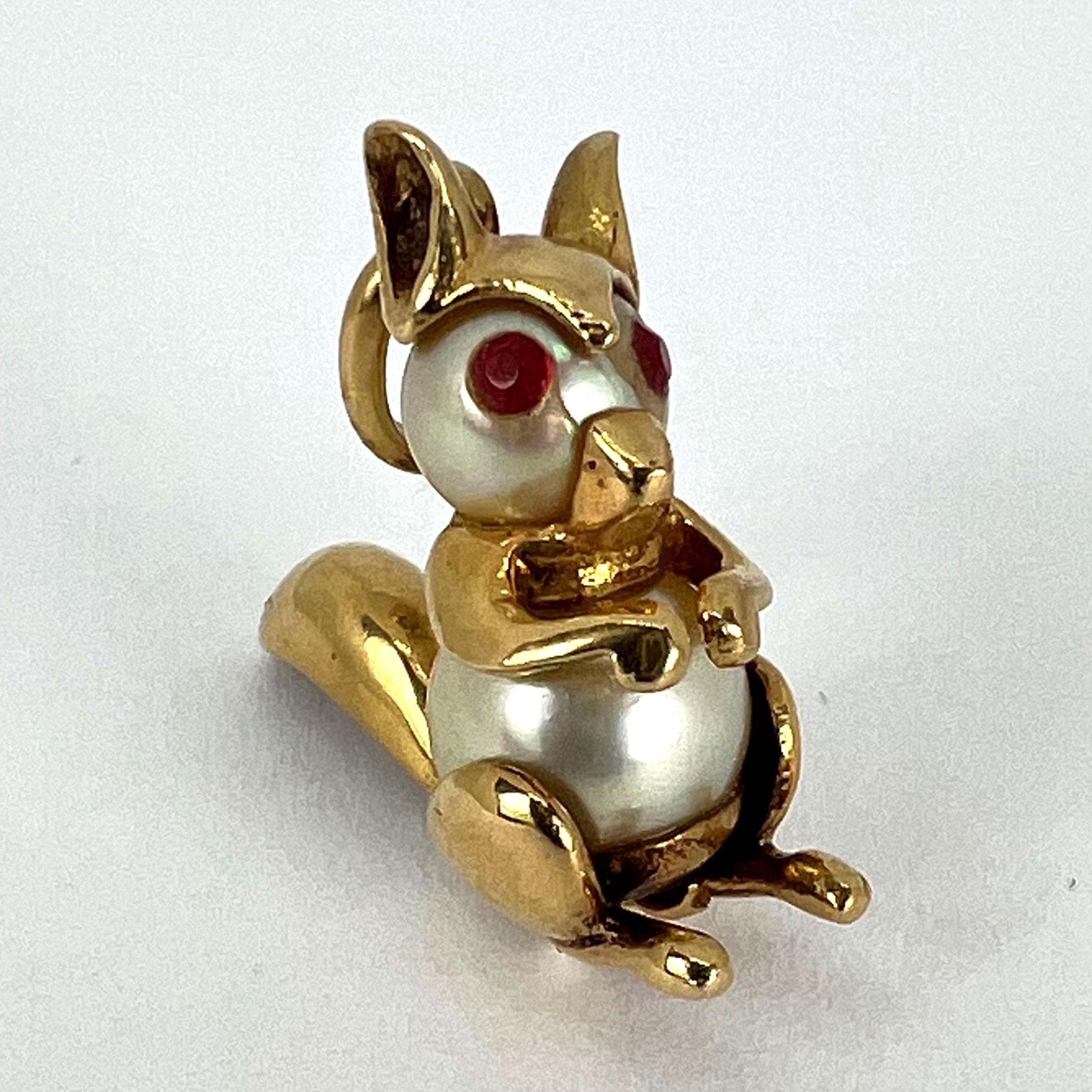 French Squirrel 18K Yellow Gold Cultured Pearl Charm Pendant 13