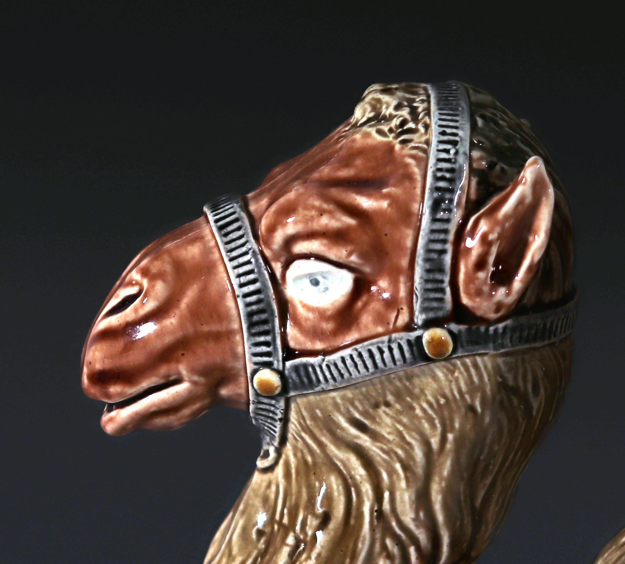 French St. Amand Majolica Camel-Form Lidded Box In Good Condition For Sale In Downingtown, PA