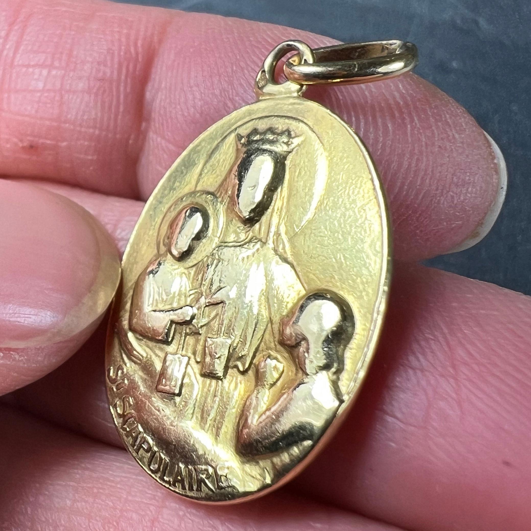 French St Scapulaire Madonna Jesus Sacred Heart 18K Yellow Gold Medal Pendant For Sale 2