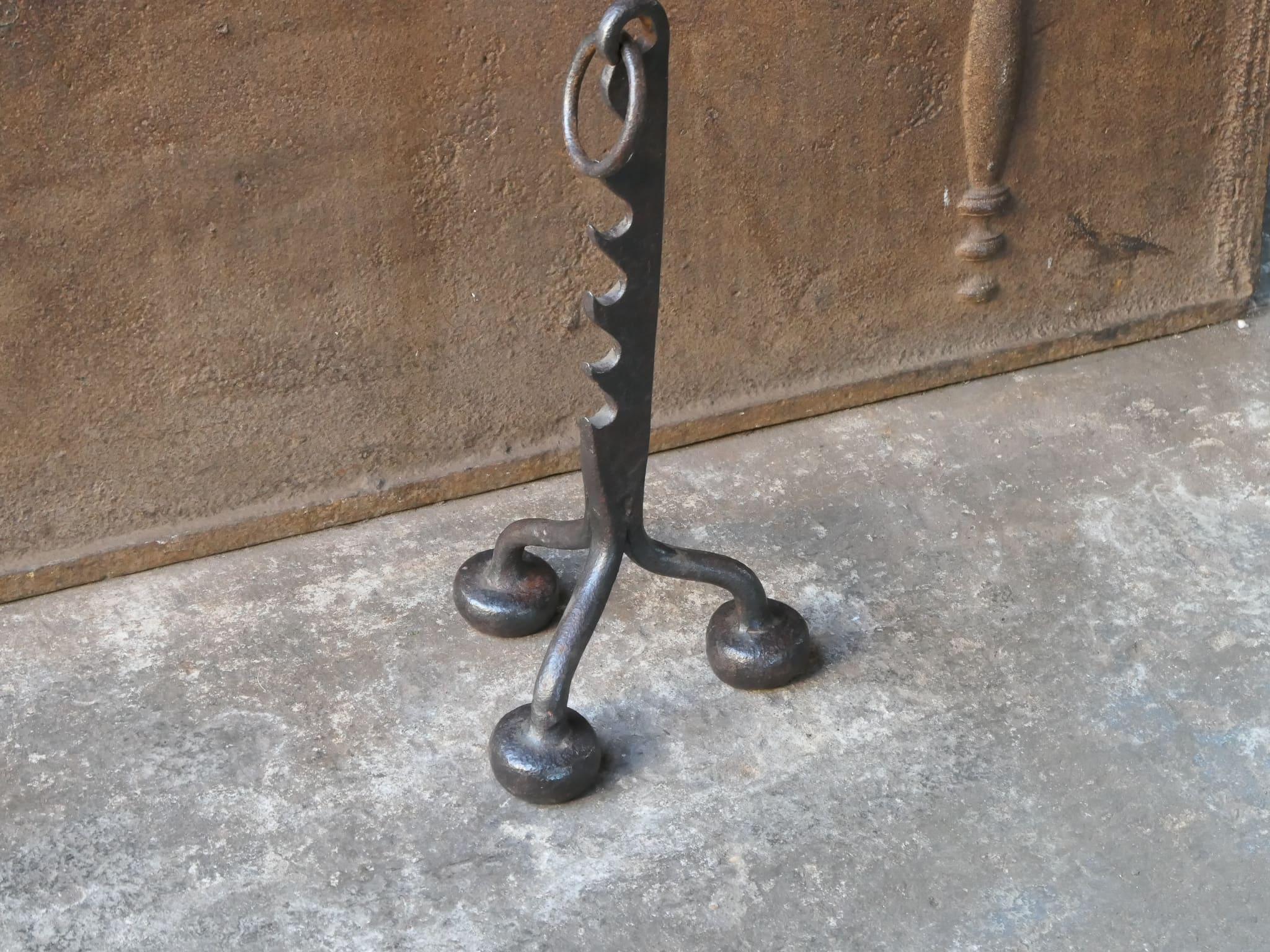 Francese Supporto francese per un frate arrosto, stile neoclassico, inizio XIX secolo. in vendita