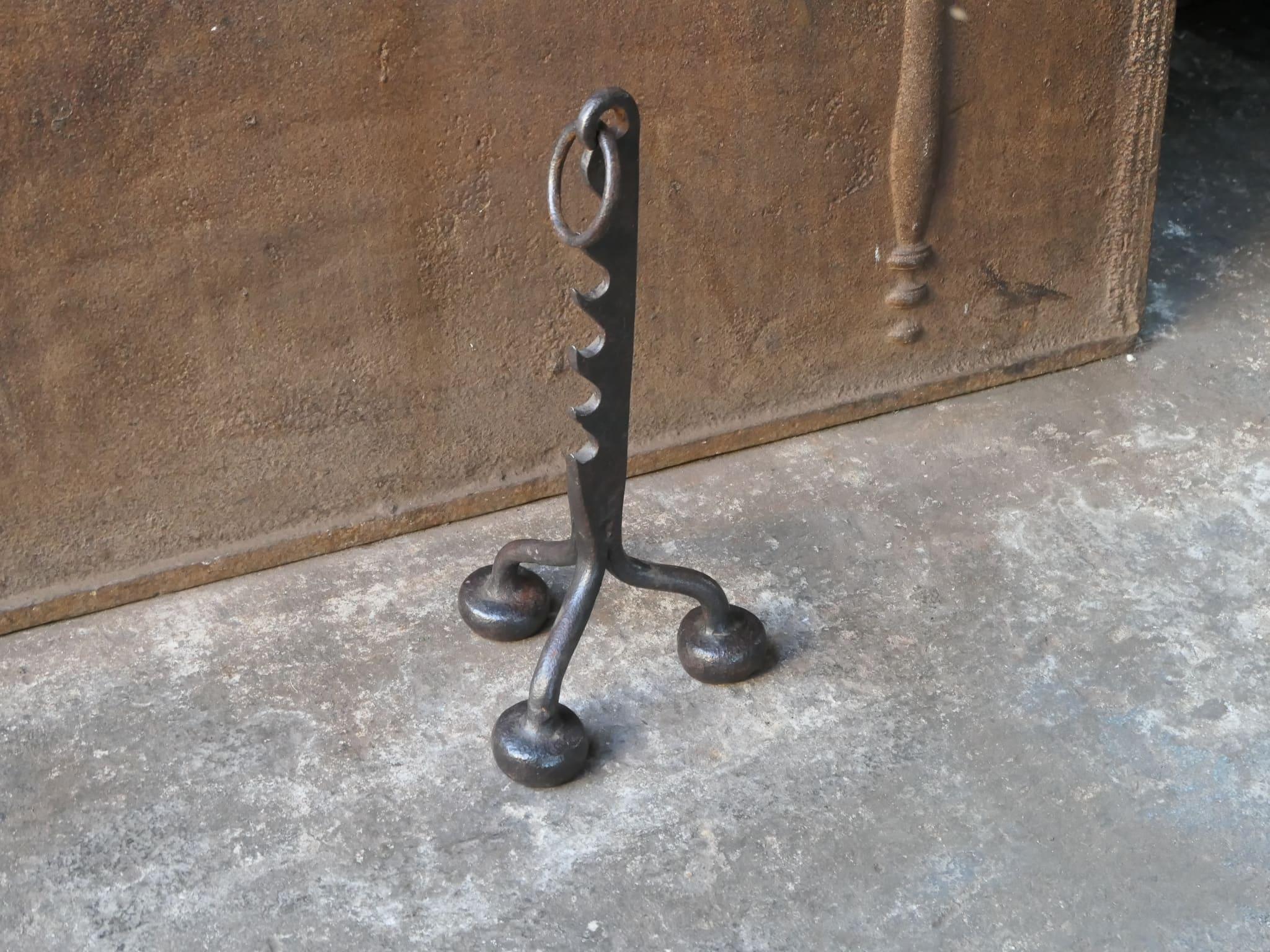 Calco Supporto francese per un frate arrosto, stile neoclassico, inizio XIX secolo. in vendita