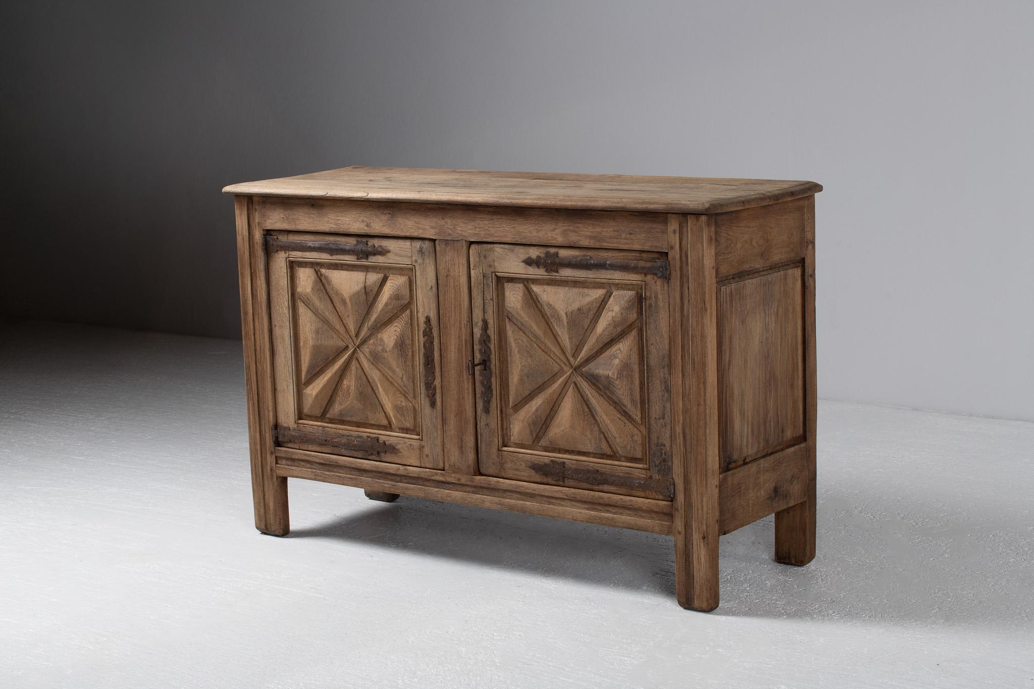 French Provincial French Starburst-Carved Oak Buffet, France, Late 19th Century For Sale