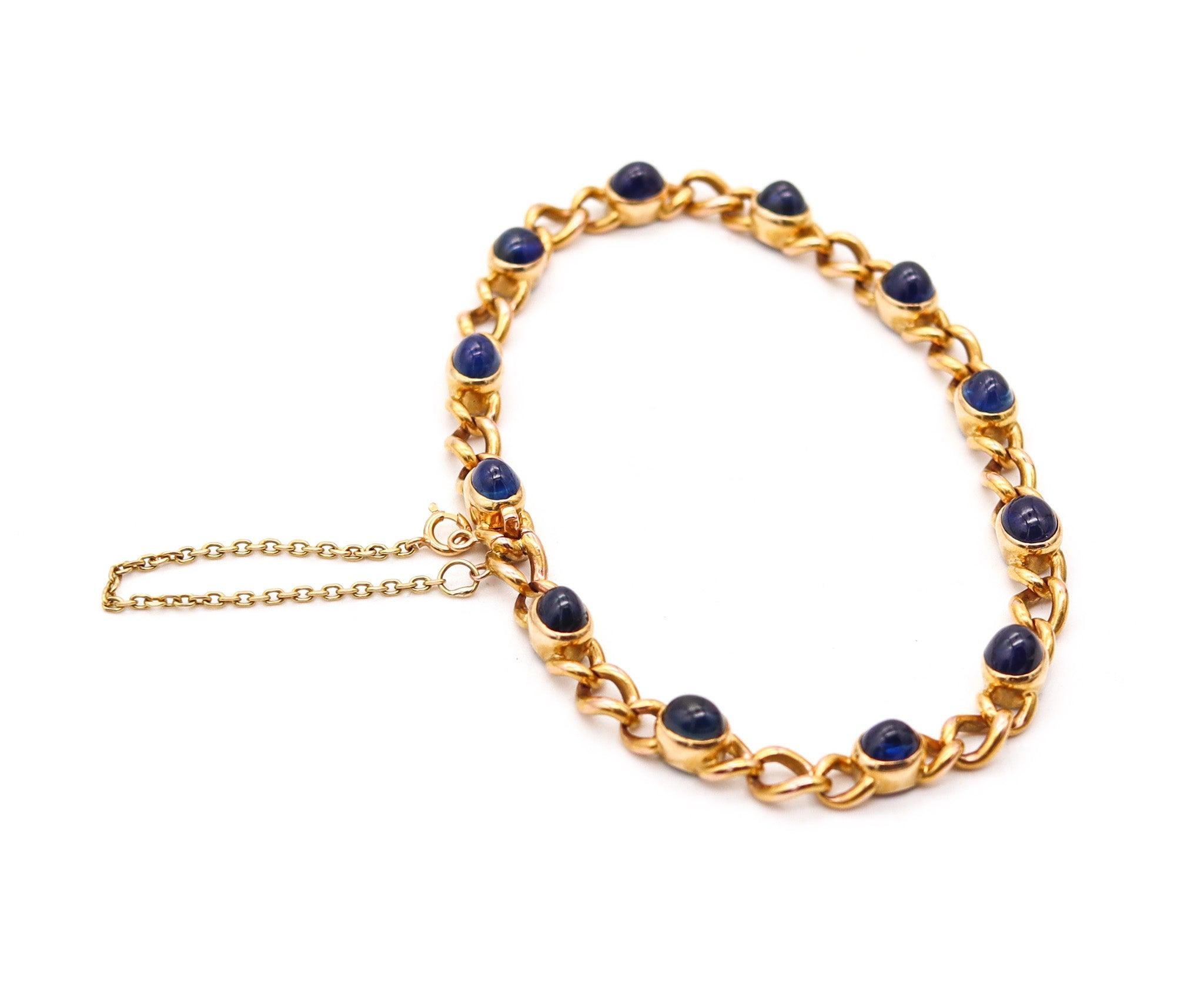 Art déco Bracelet stations françaises en or jaune massif 18 carats avec 11,64 carats de saphirs en vente