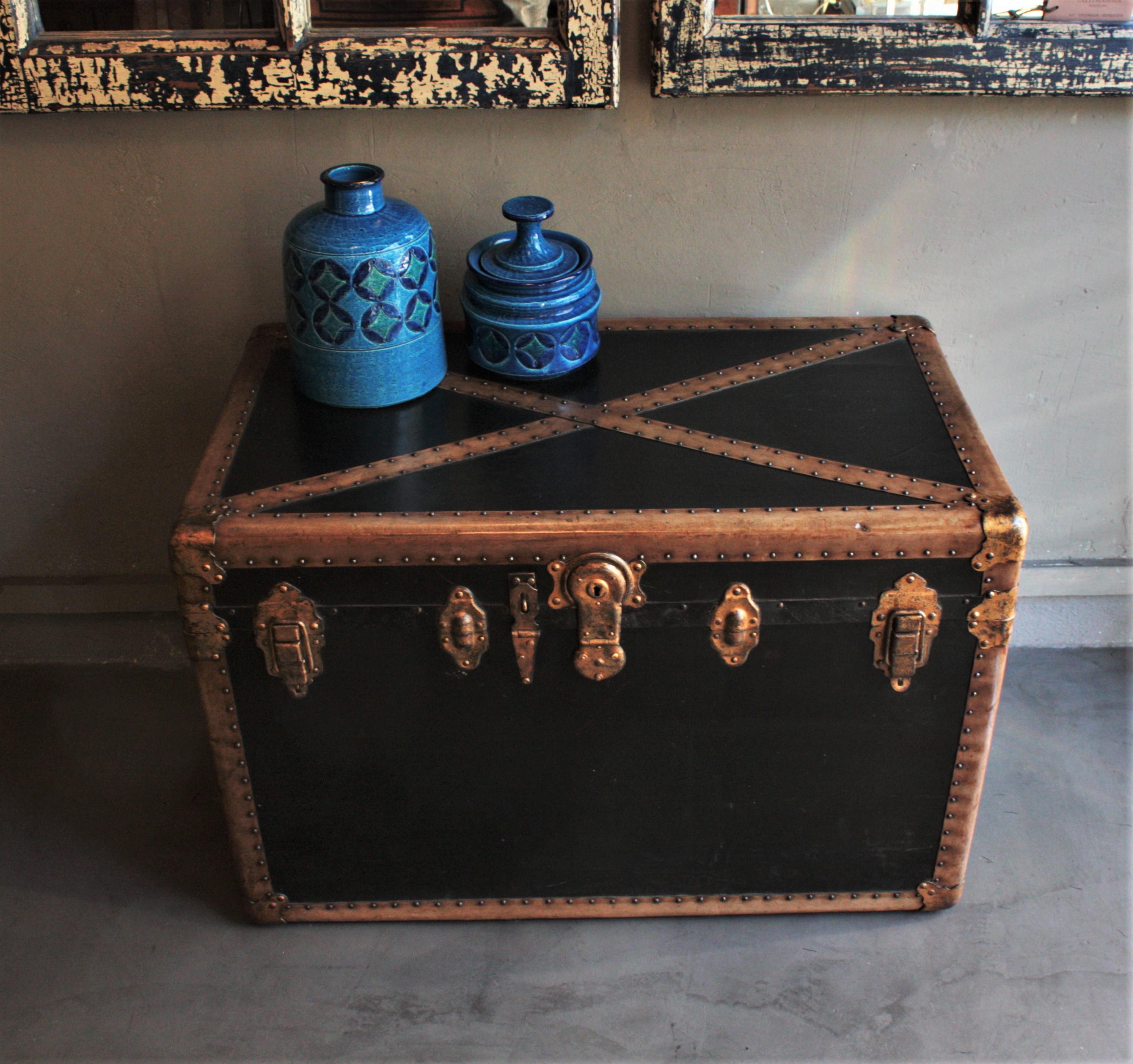 trunk console table