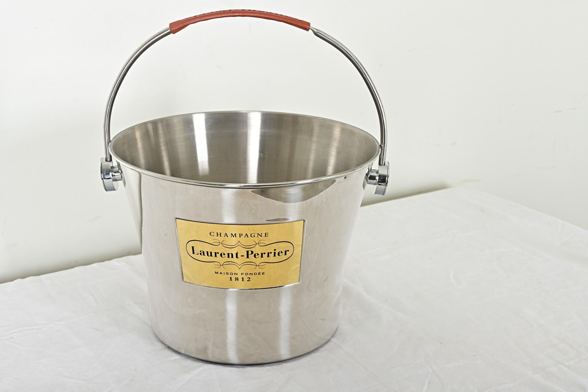 Champagnerkübel mit französischem Stahl- und Ledergriff 2