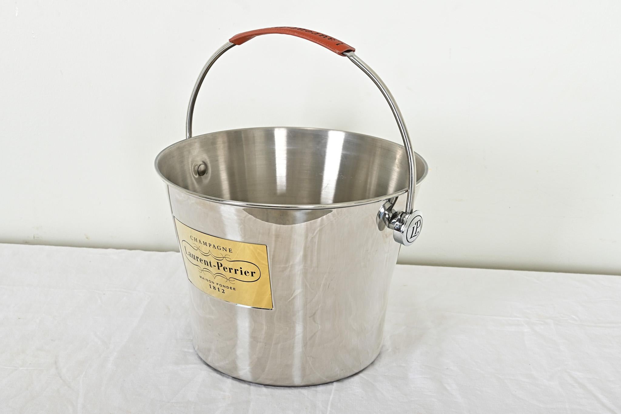Champagnerkübel mit französischem Stahl- und Ledergriff 3