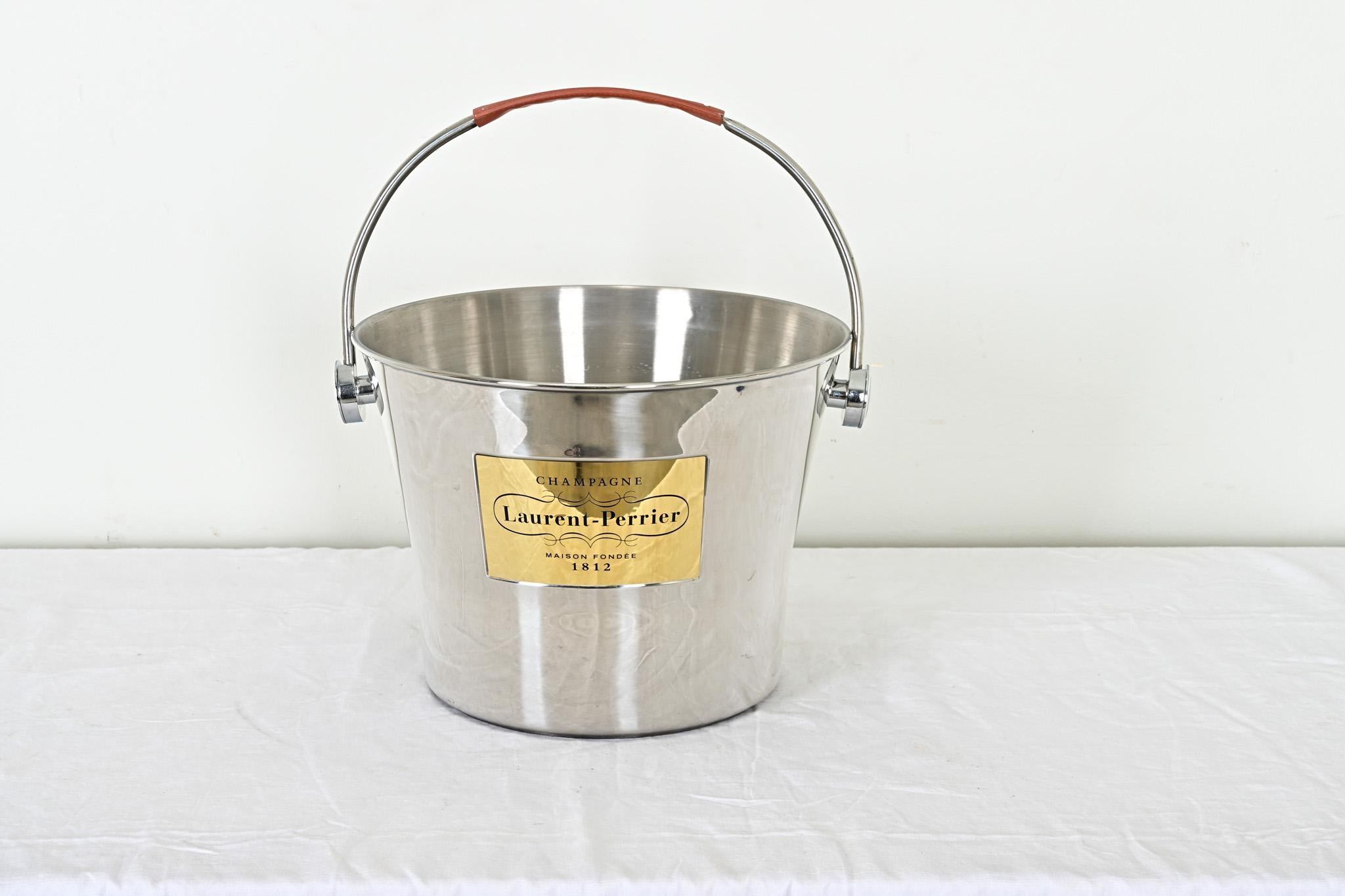 Champagnerkübel mit französischem Stahl- und Ledergriff (Sonstiges)