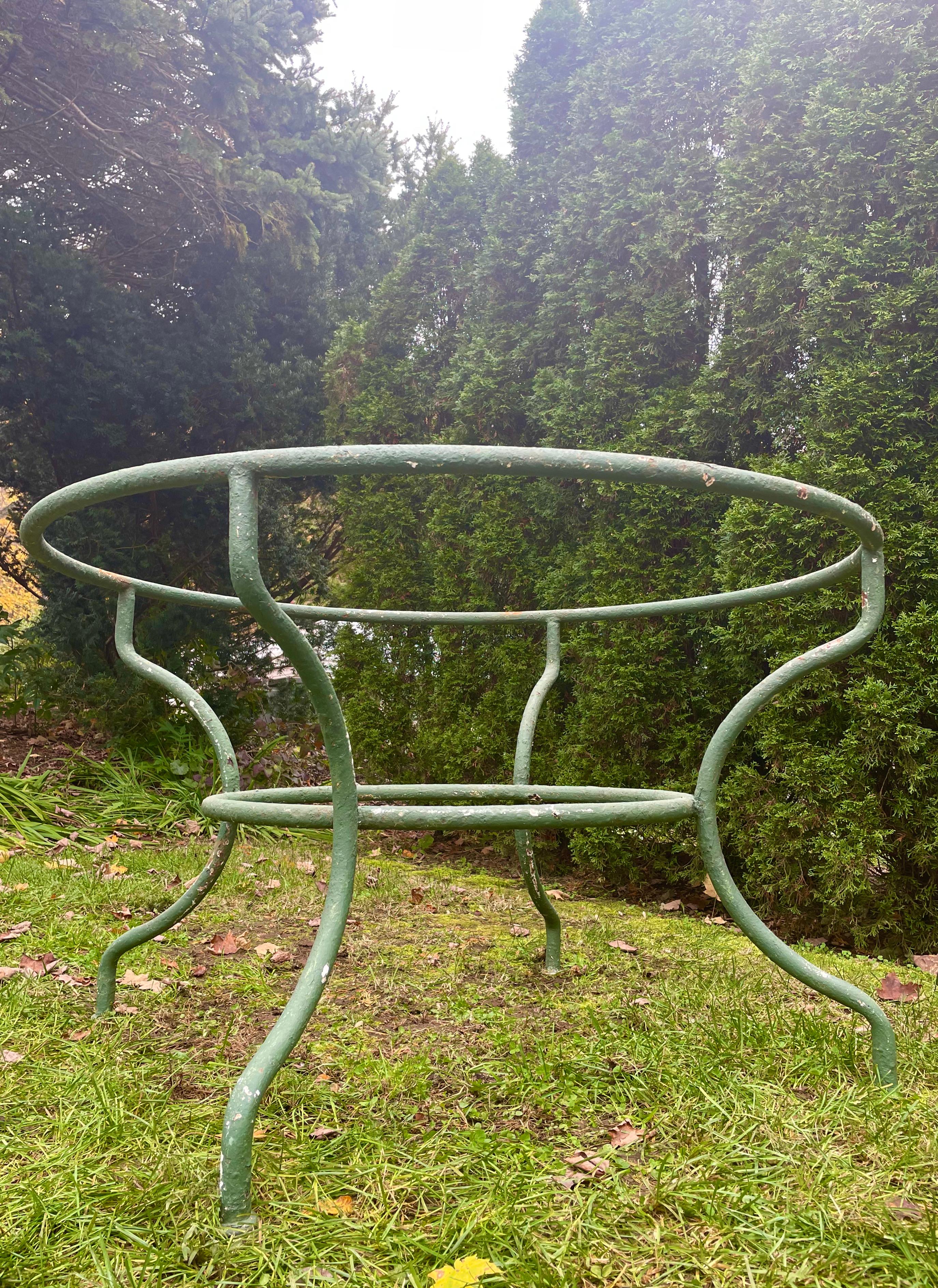 French Steel Round Table Base in Green Paint In Good Condition In Woodbury, CT