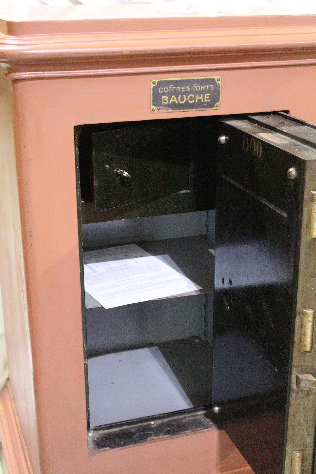 French Steel Safe by Bauche In Good Condition In Labrit, Landes