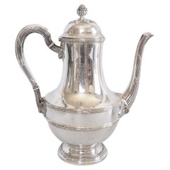 Puiforcat: Französische Sterlingsilber-Kaffeekanne im Louis-XVI.-Stil 