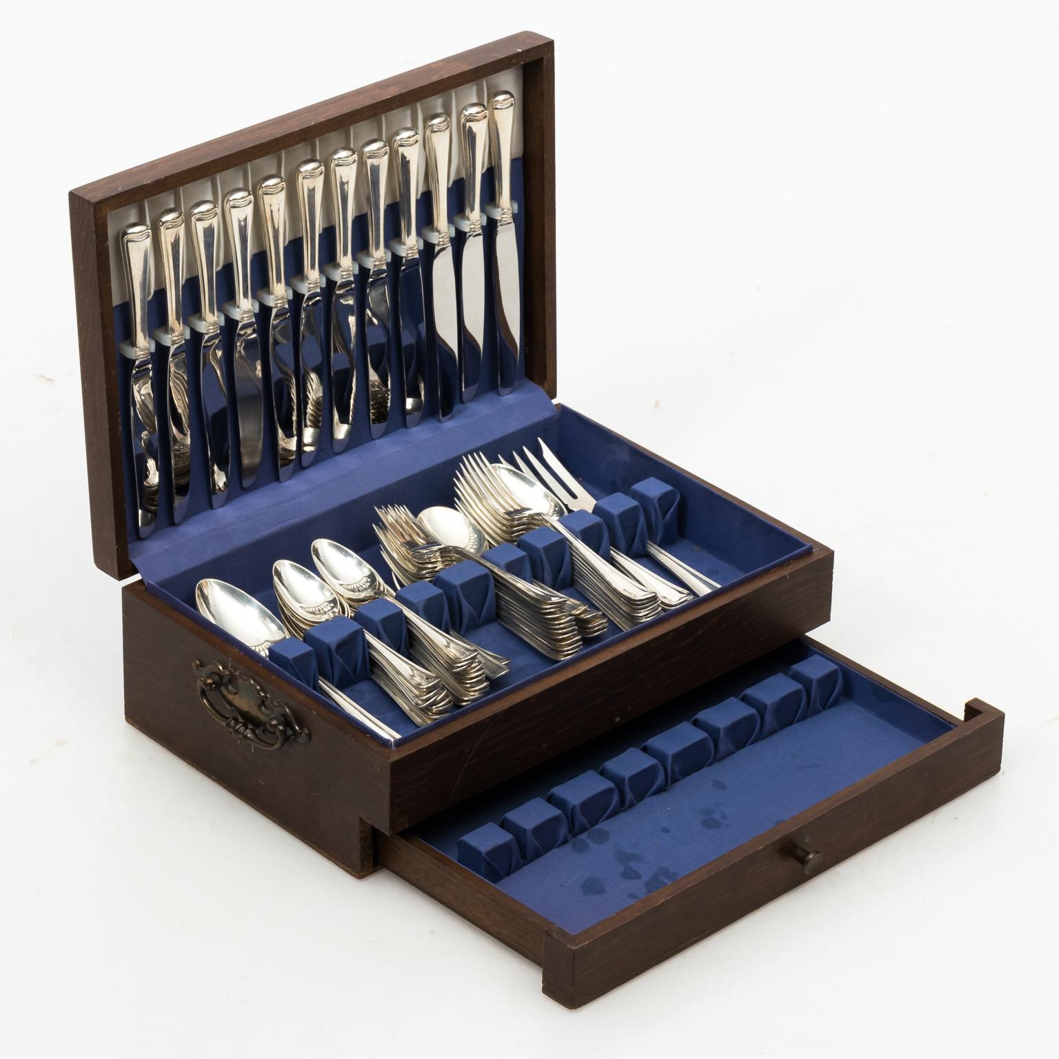 French Sterling Silver Flatware Set by Gorham, circa 1905 In Good Condition In Stamford, CT