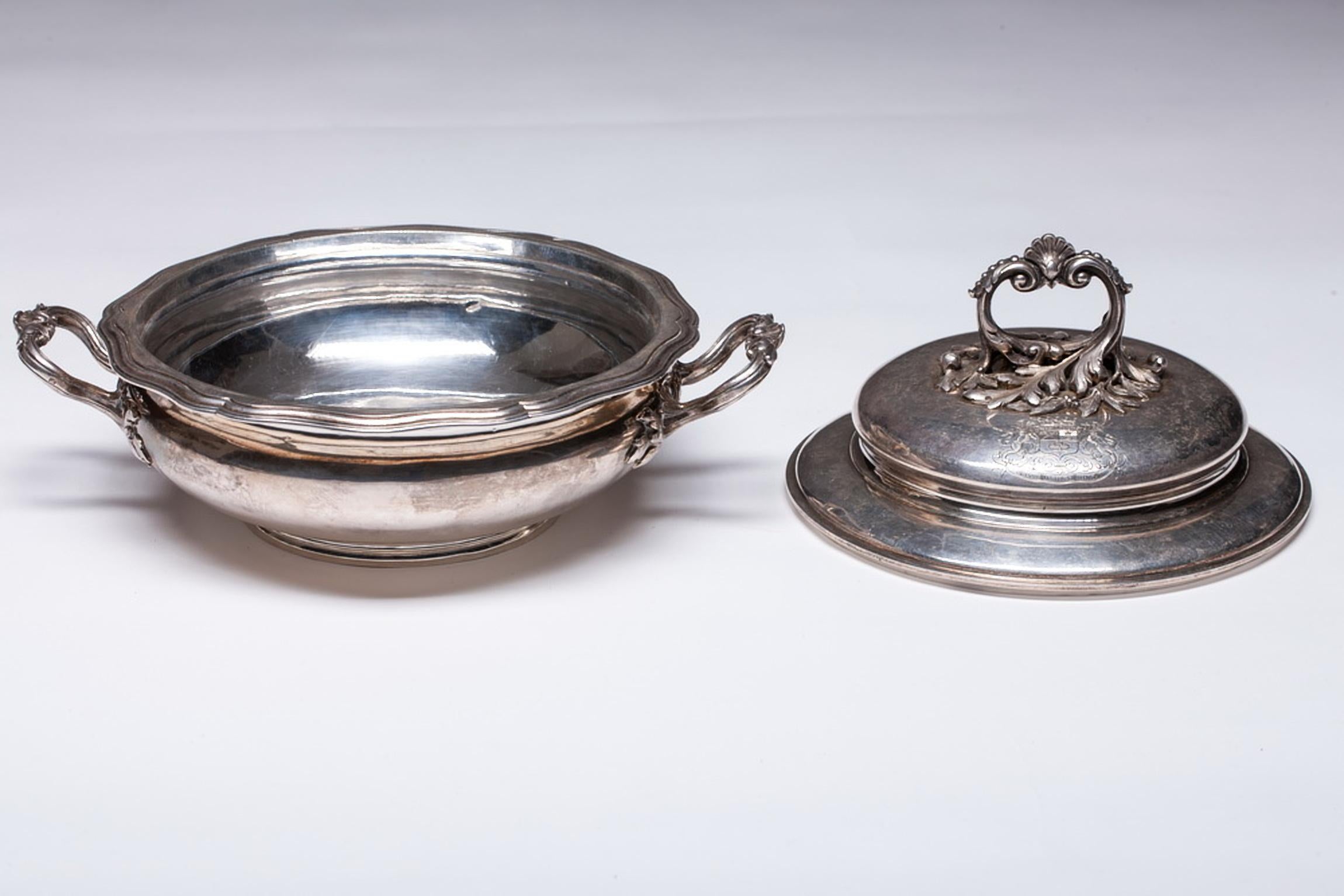 19th Century French Sterling Silver Louis XV Style Soup or Vegetable Tureen For Sale