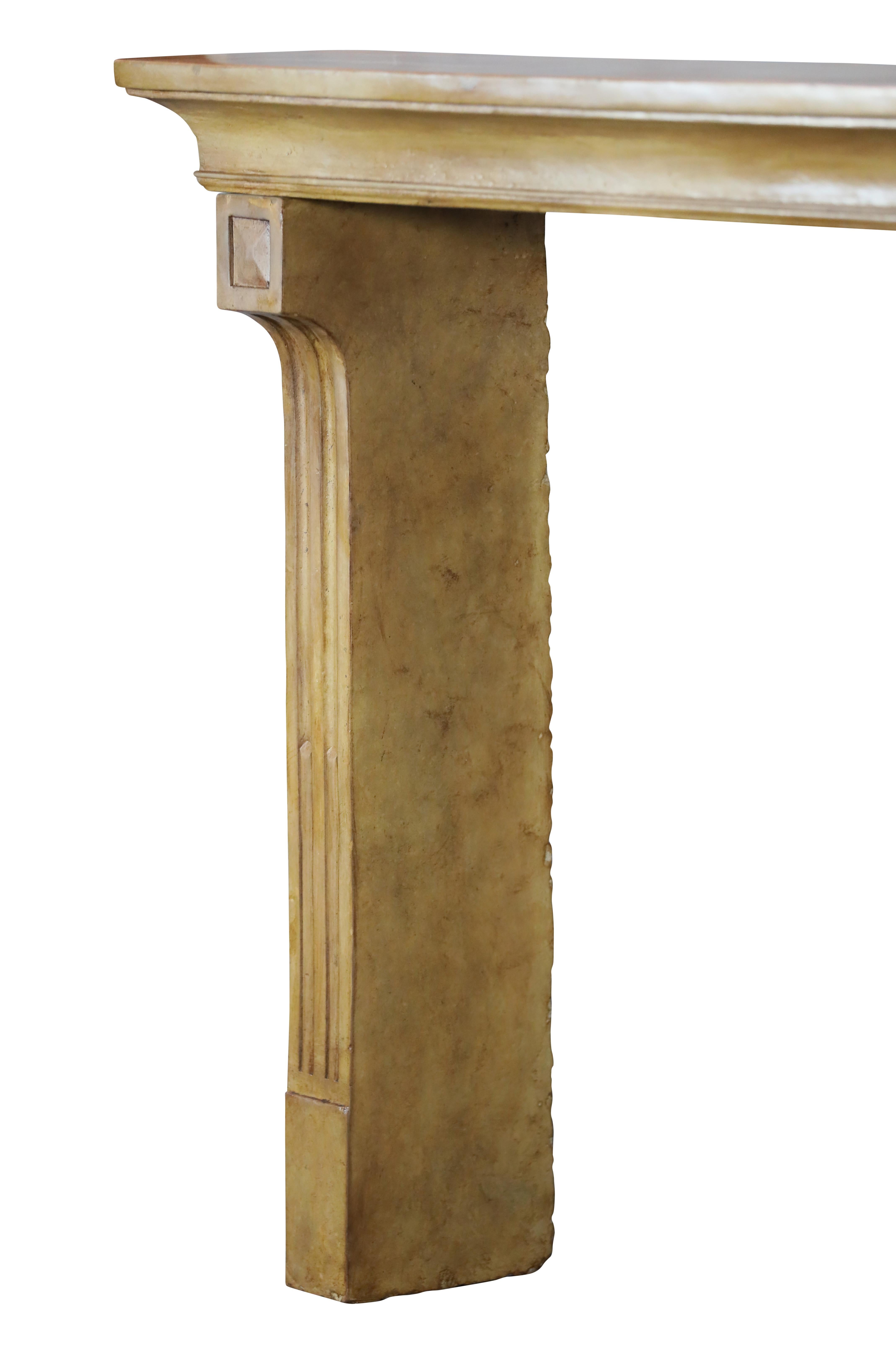 Französischer Kaminsims aus Stein für Cosy Interior Decor, Wood Look im Angebot 9