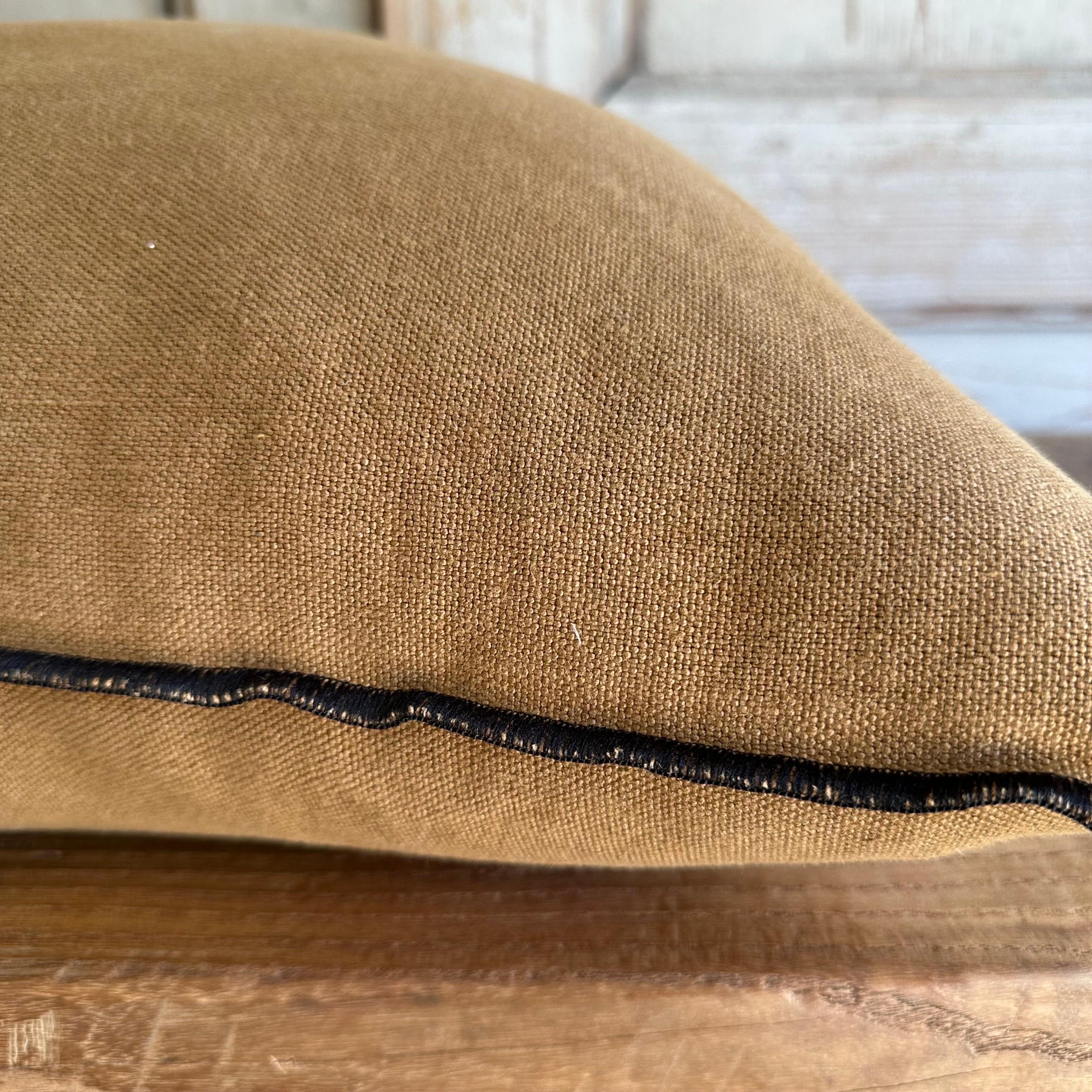 French Stone Washed Linen Accent Pillow with Down Feather Insert For Sale 2