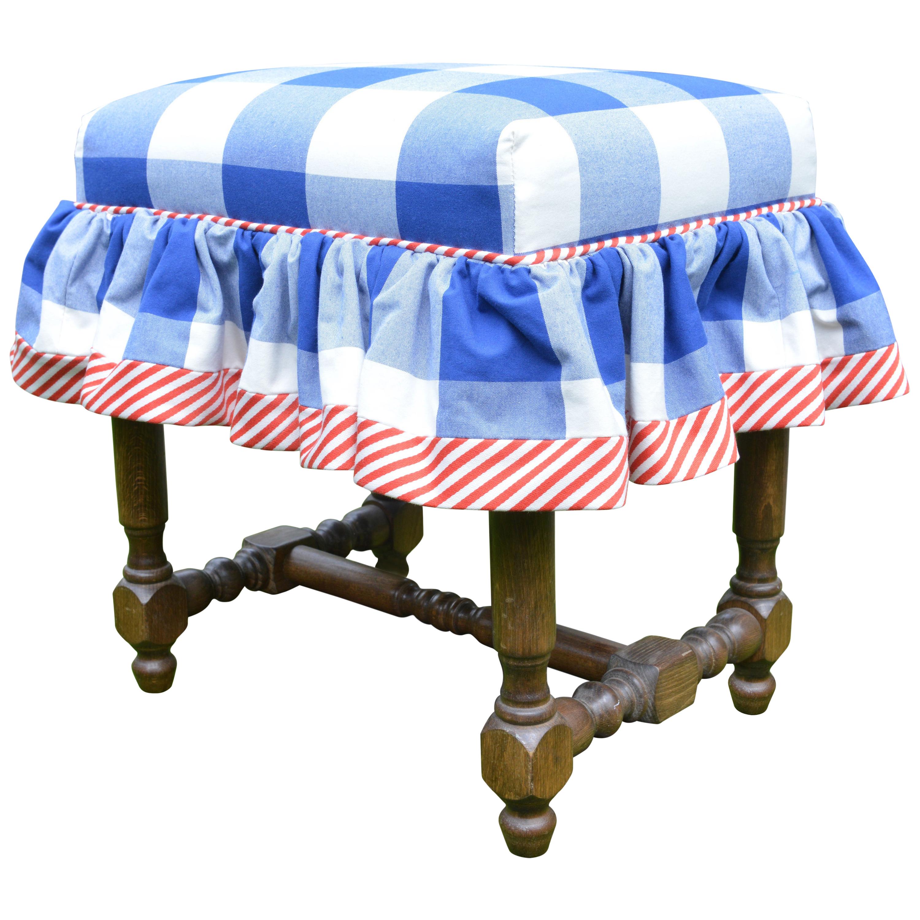 French Stool in Oak, circa 1910 For Sale
