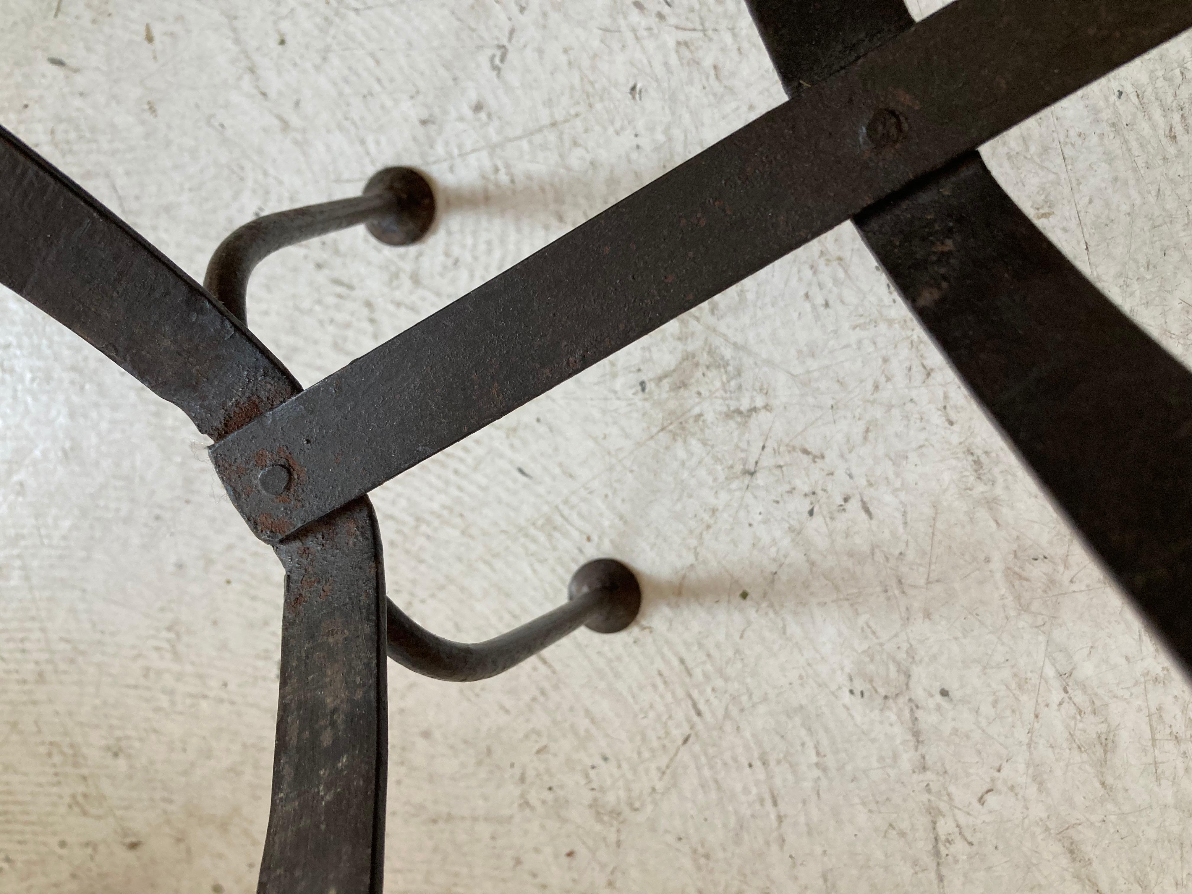French Brutalist Iron Magazine Rack In Good Condition In Somerton, GB