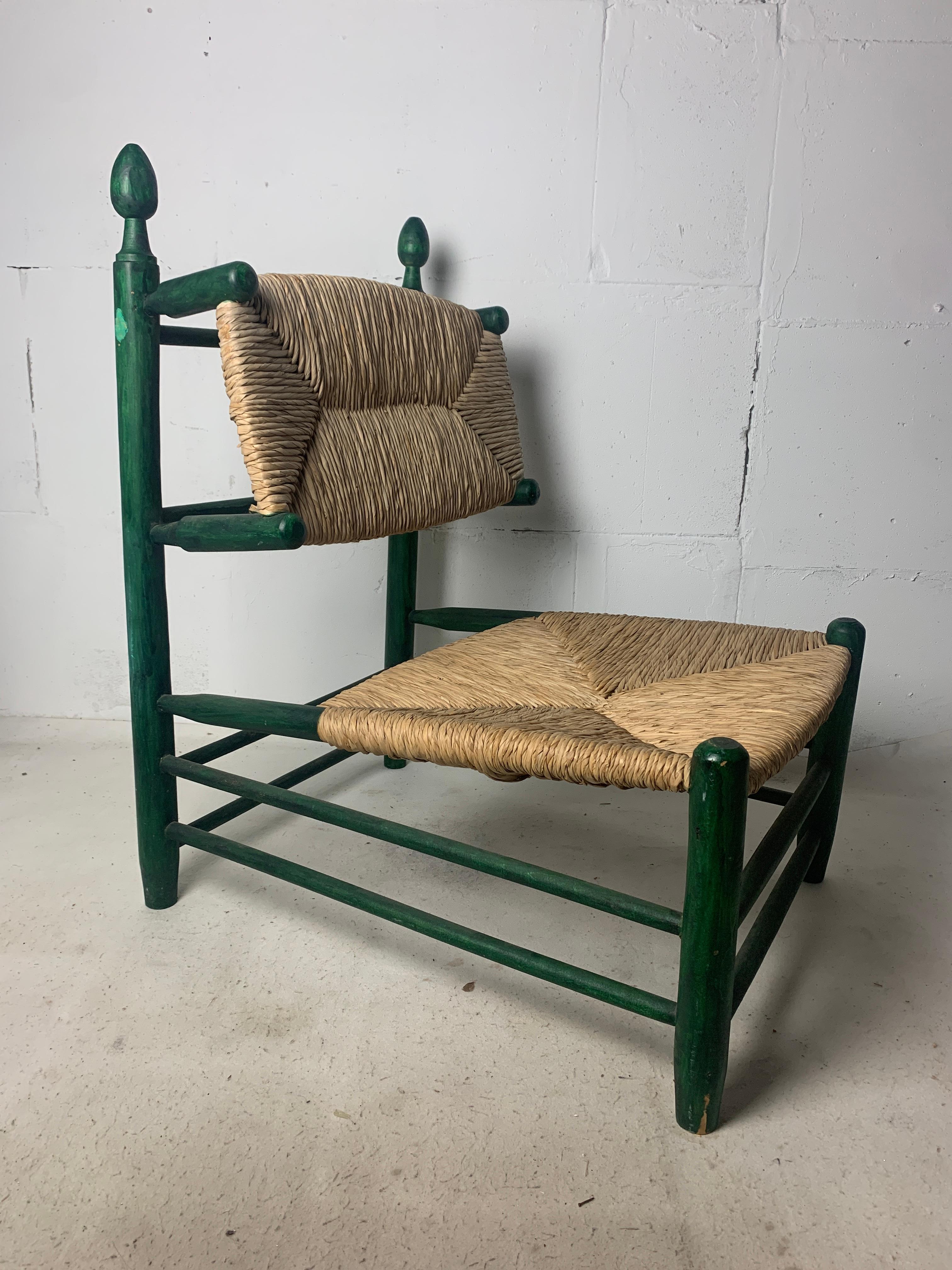 French straw rush low lounge chair in the style of Charles Dudouyt, 1950s In Good Condition For Sale In Zaandam, NL