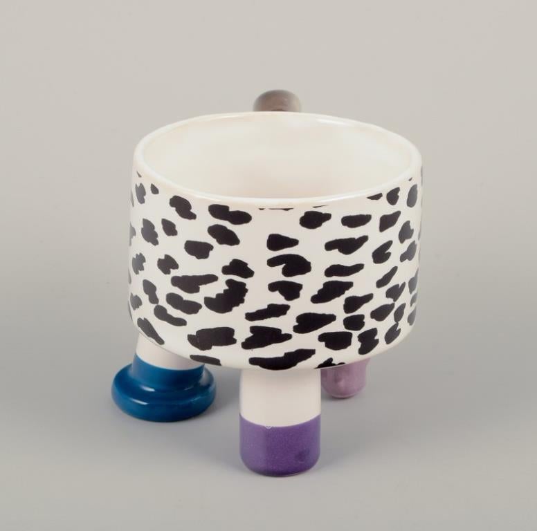 Ceramista de taller francés. Cuatro pares de tazas de café en loza Glaseado en venta