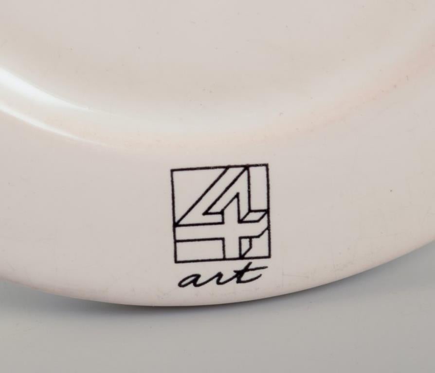 Ceramista de taller francés. Cuatro pares de tazas de café en loza en venta 1