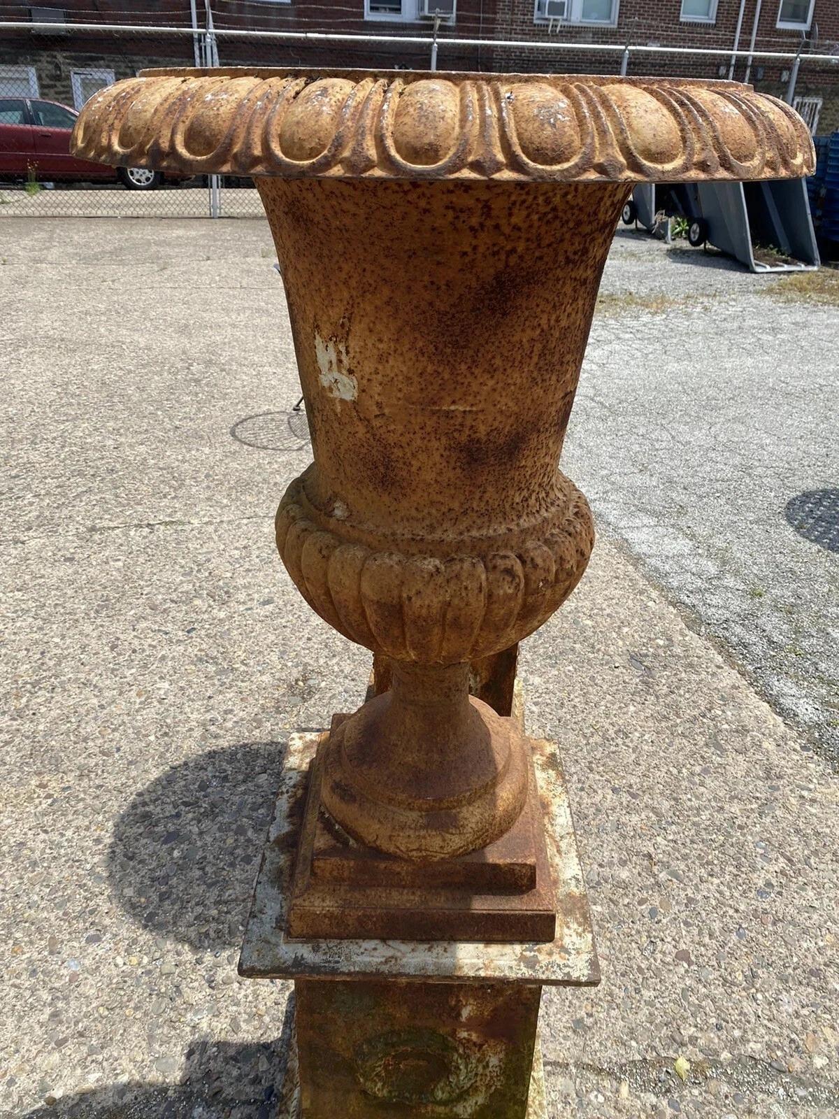Ferro Fioriera da giardino in ghisa Campana in stile francese da 62