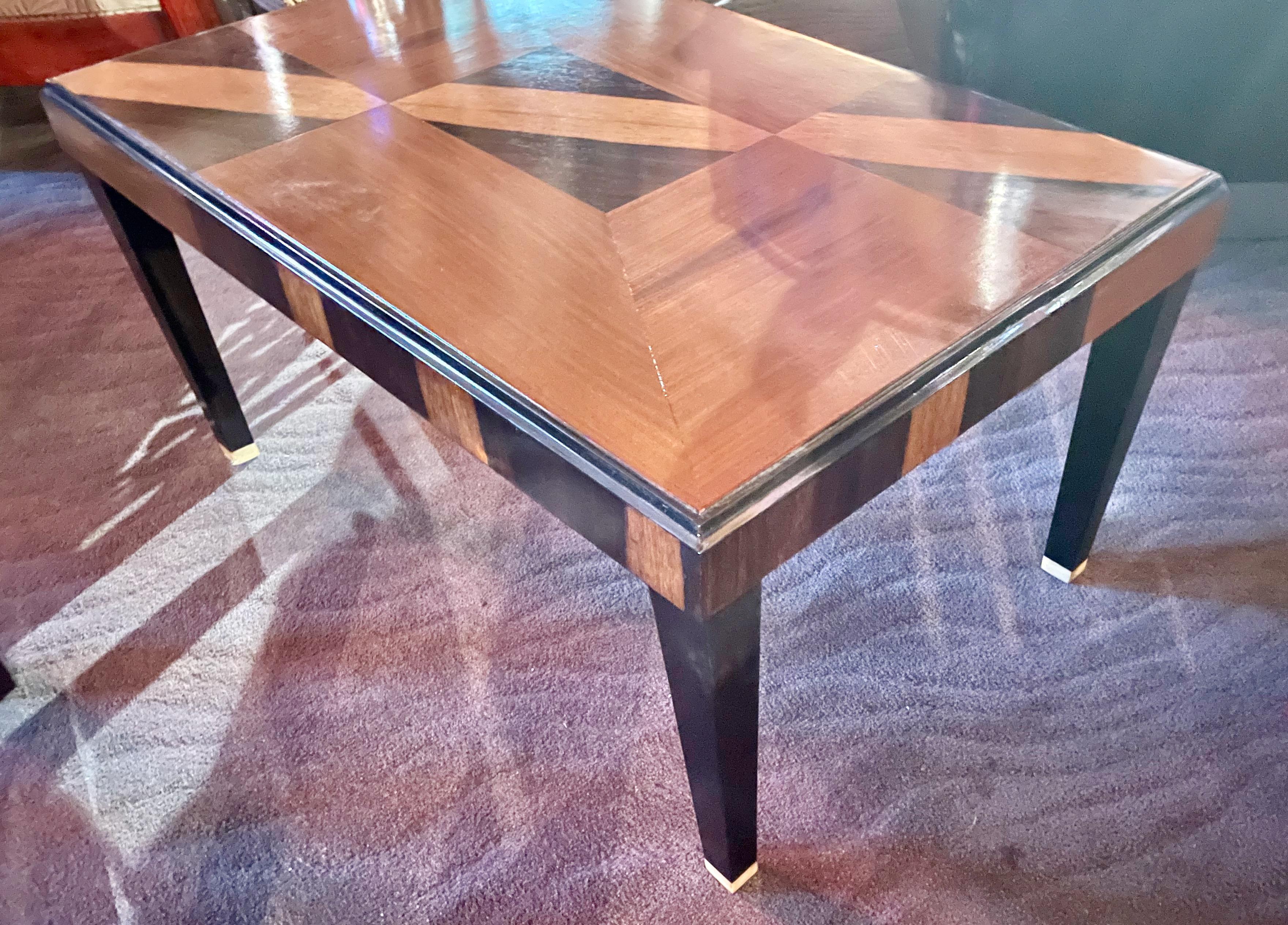 French Style Art Deco Coffee Side Table Marquetry In Good Condition For Sale In Oakland, CA