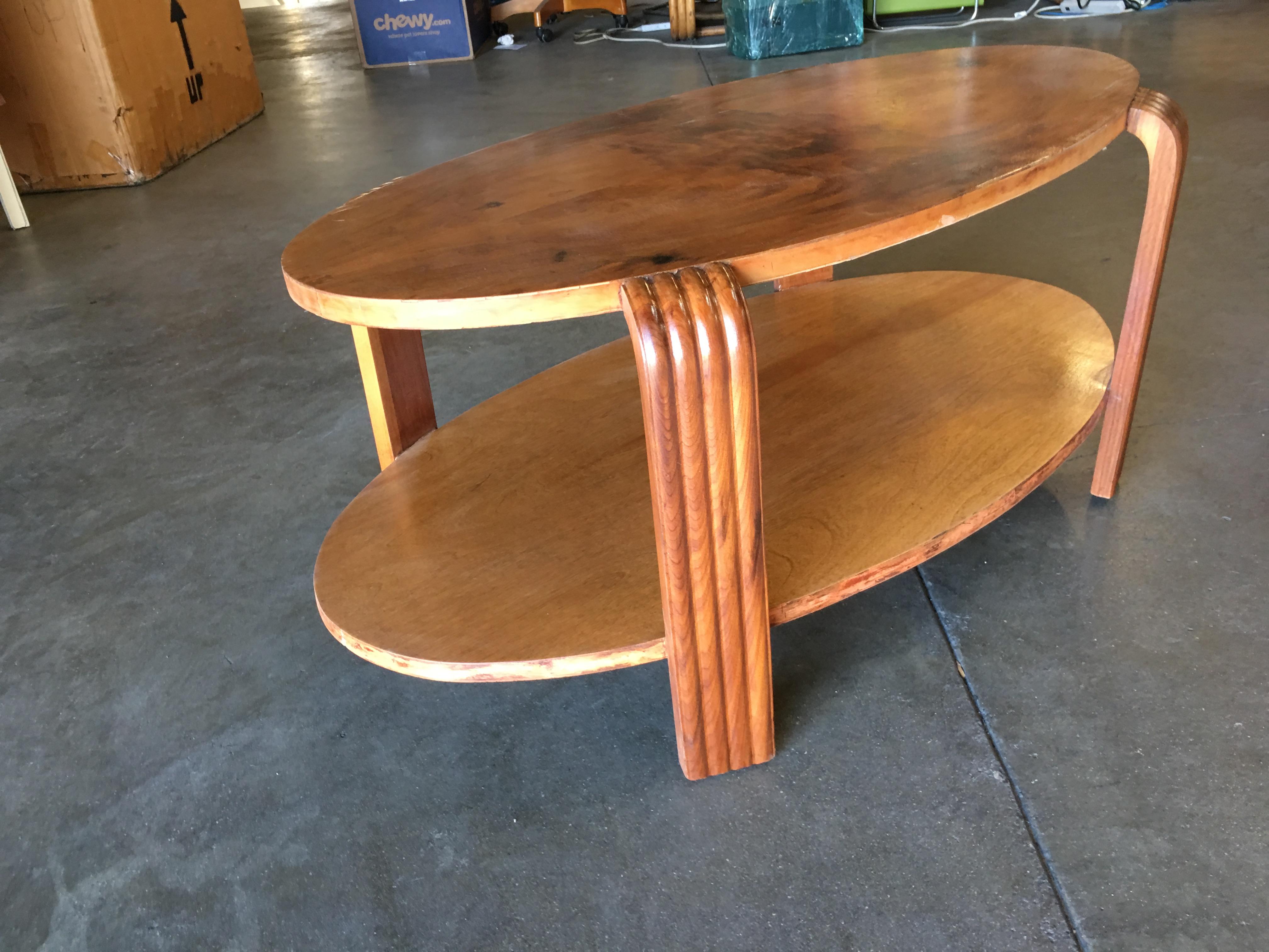 French Style Art Deco Coffee Table In Excellent Condition In Van Nuys, CA