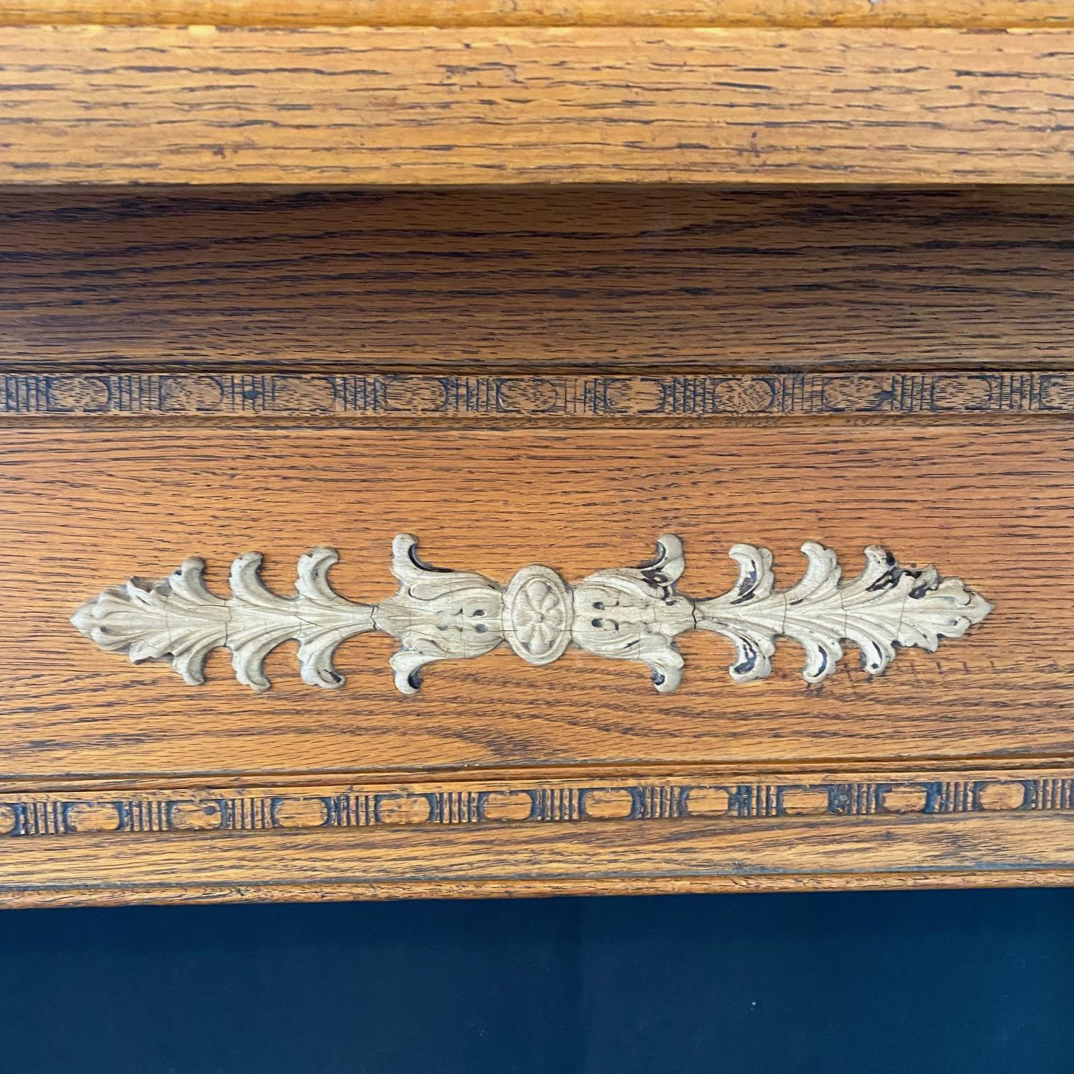Early 20th Century French Style Art Nouveau Carved Oak Mantel with Gold Acanthus Leaves For Sale