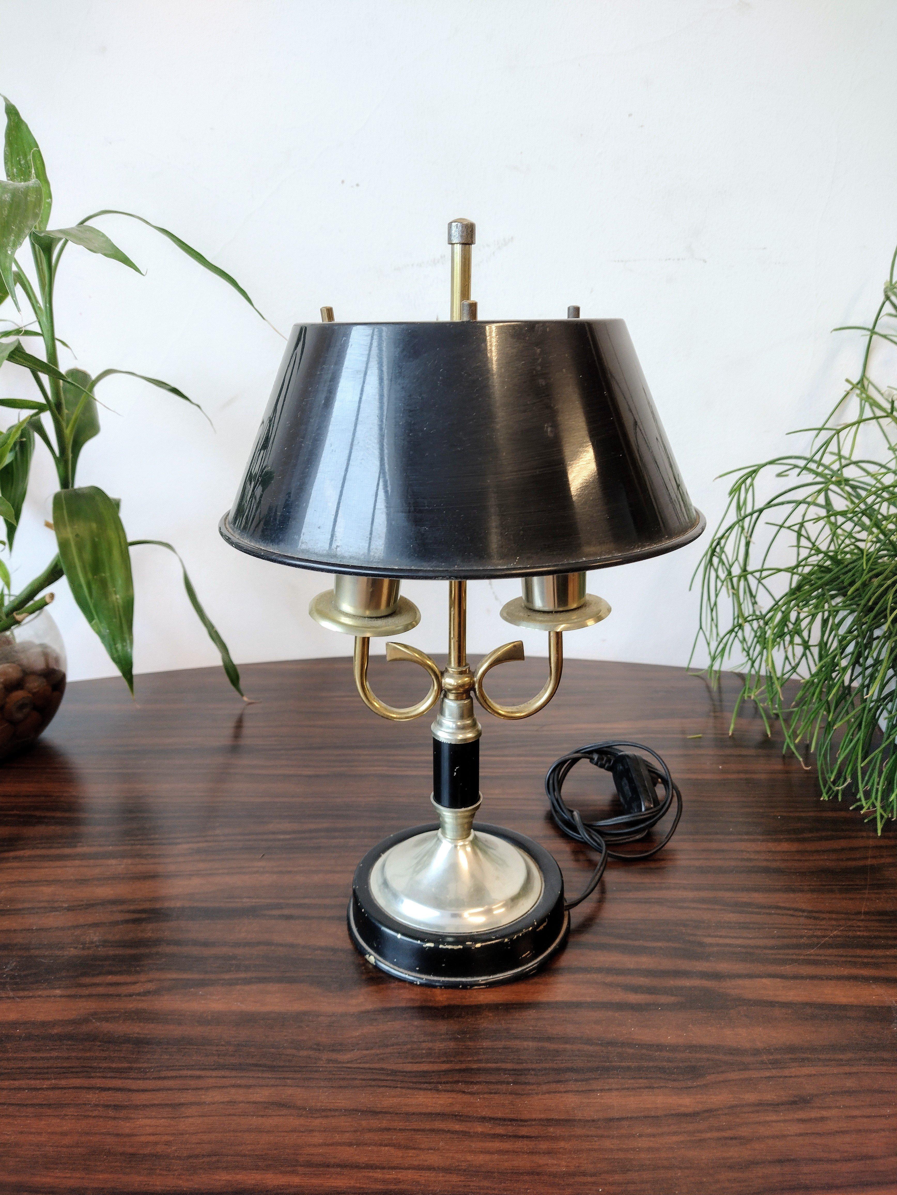 French Style Bouillotte Table Lamp with 2 Lights For Sale 7