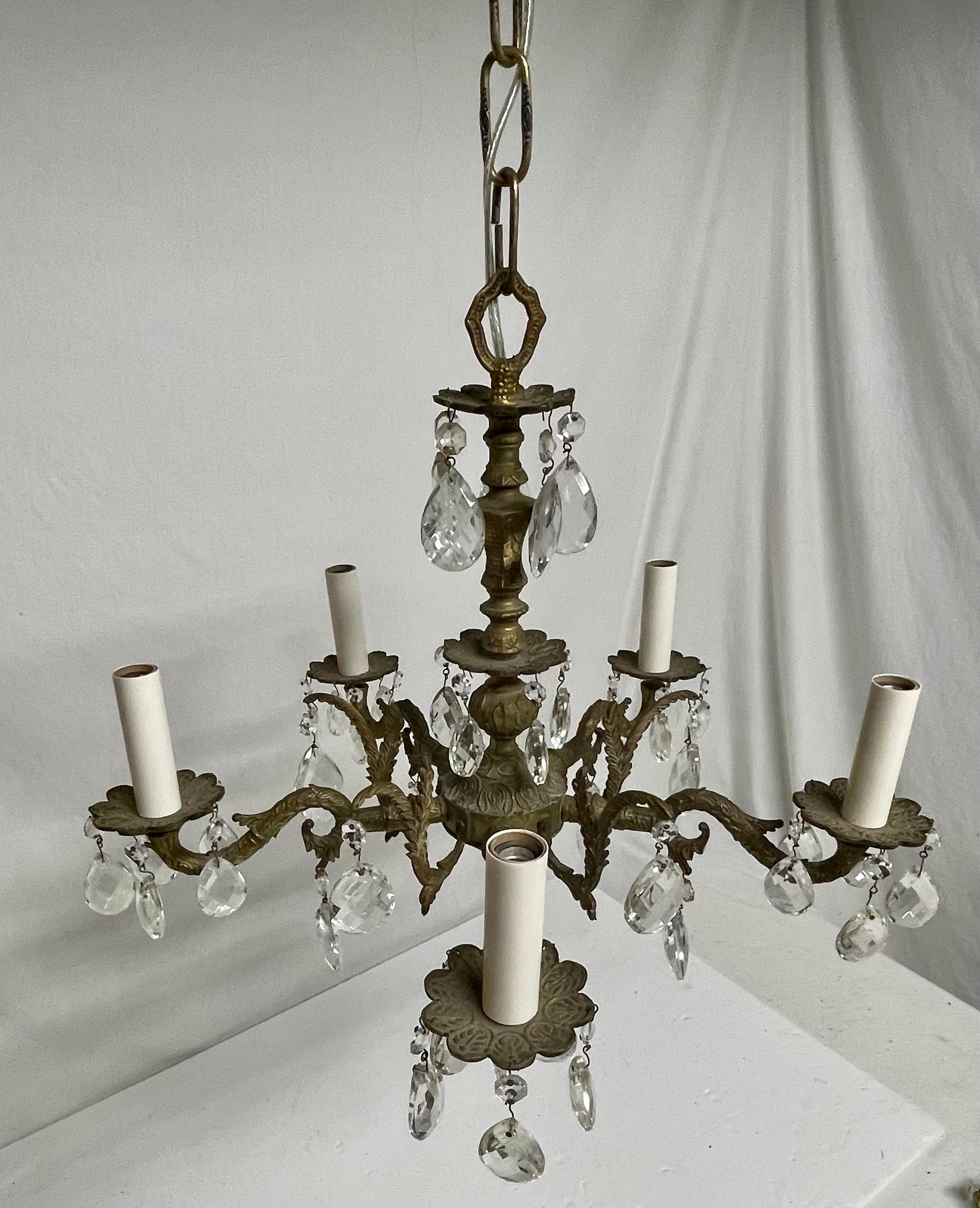 French Style Brass and Crystal Chandelier In Good Condition For Sale In New York, NY