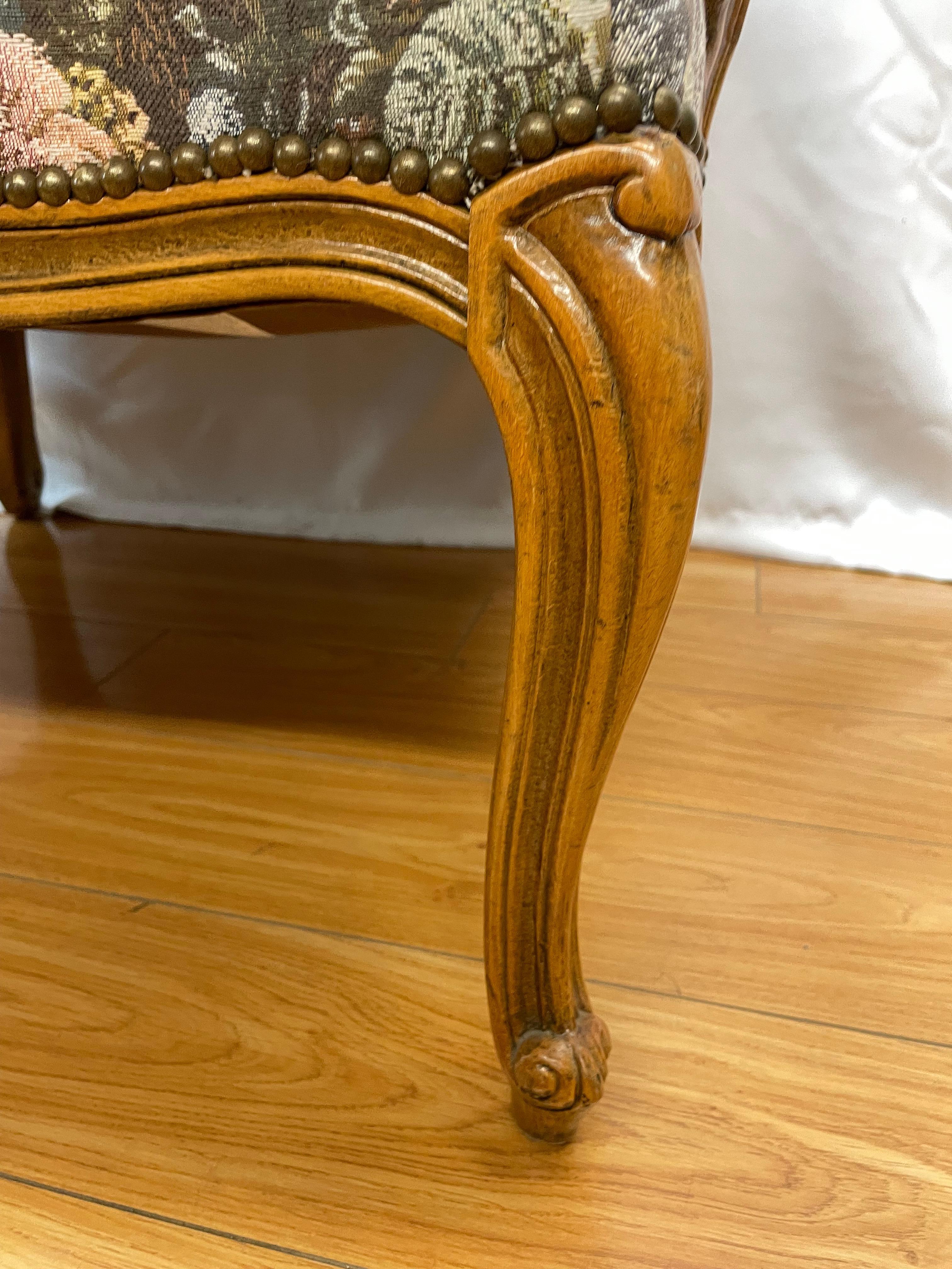 French style brass and walnut armchairs with floral fabric In Excellent Condition For Sale In San Francisco, CA