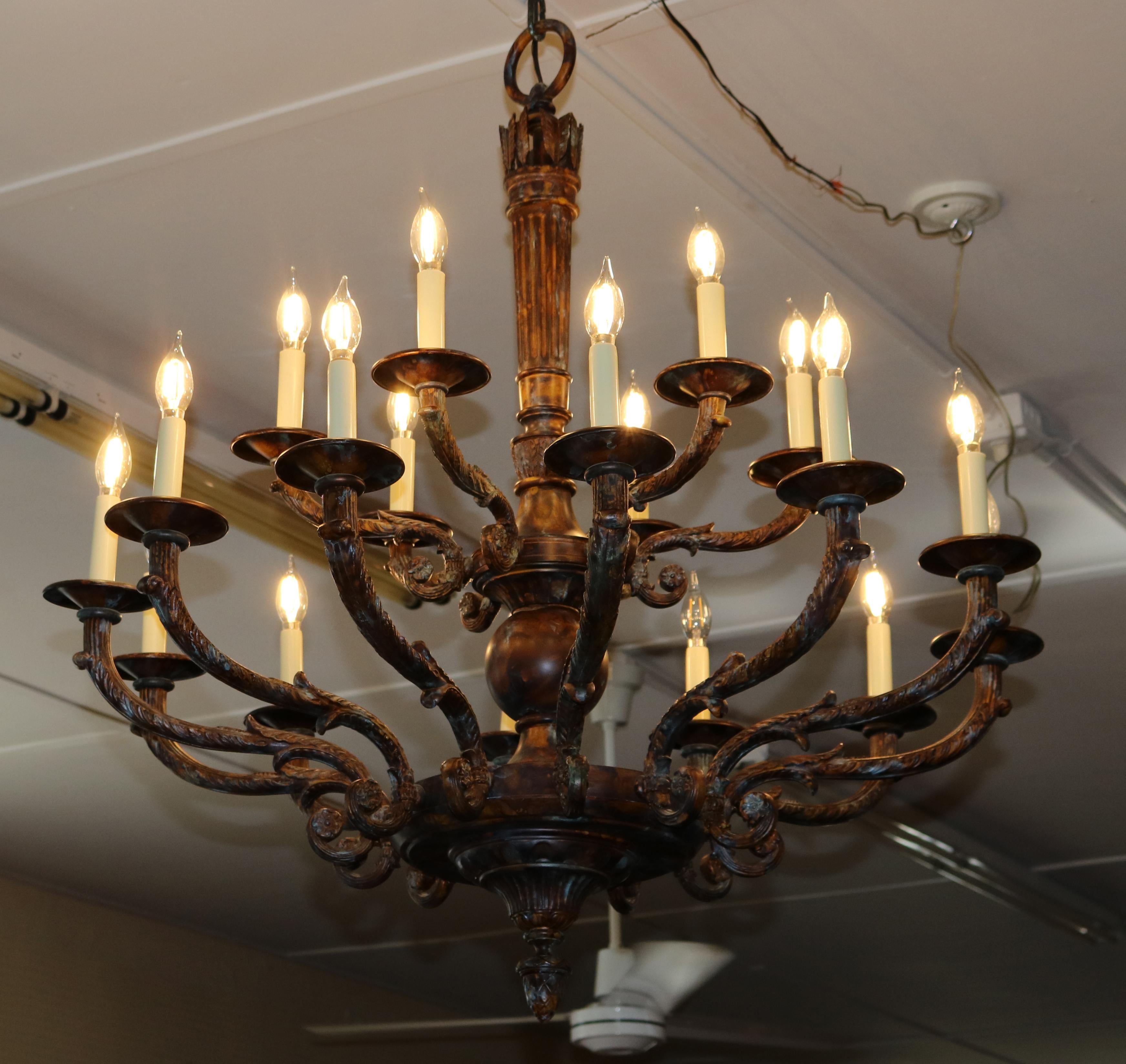 French Style Bronze 18 Light Chandelier By Mariner Model 18430 Royal Heritage For Sale 7