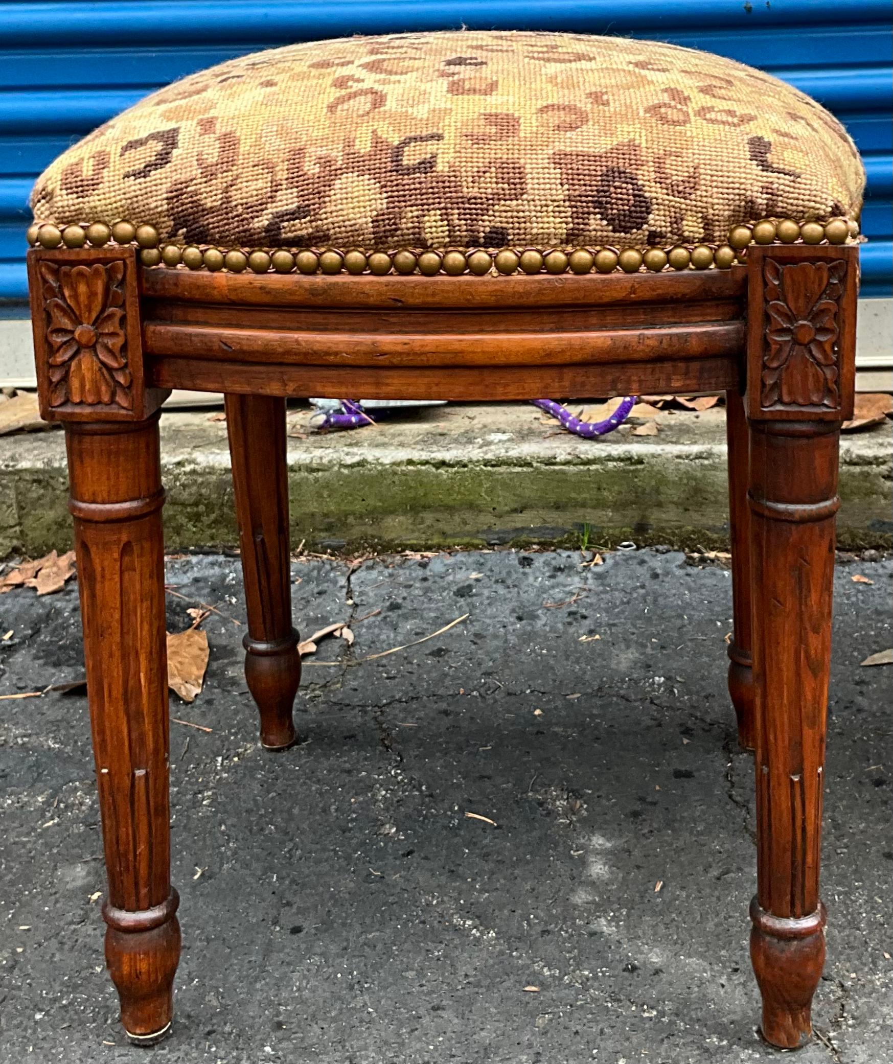 French Style Carved Fruitwood Ottomans in Needlepoint Leopard, Pair In Good Condition For Sale In Kennesaw, GA