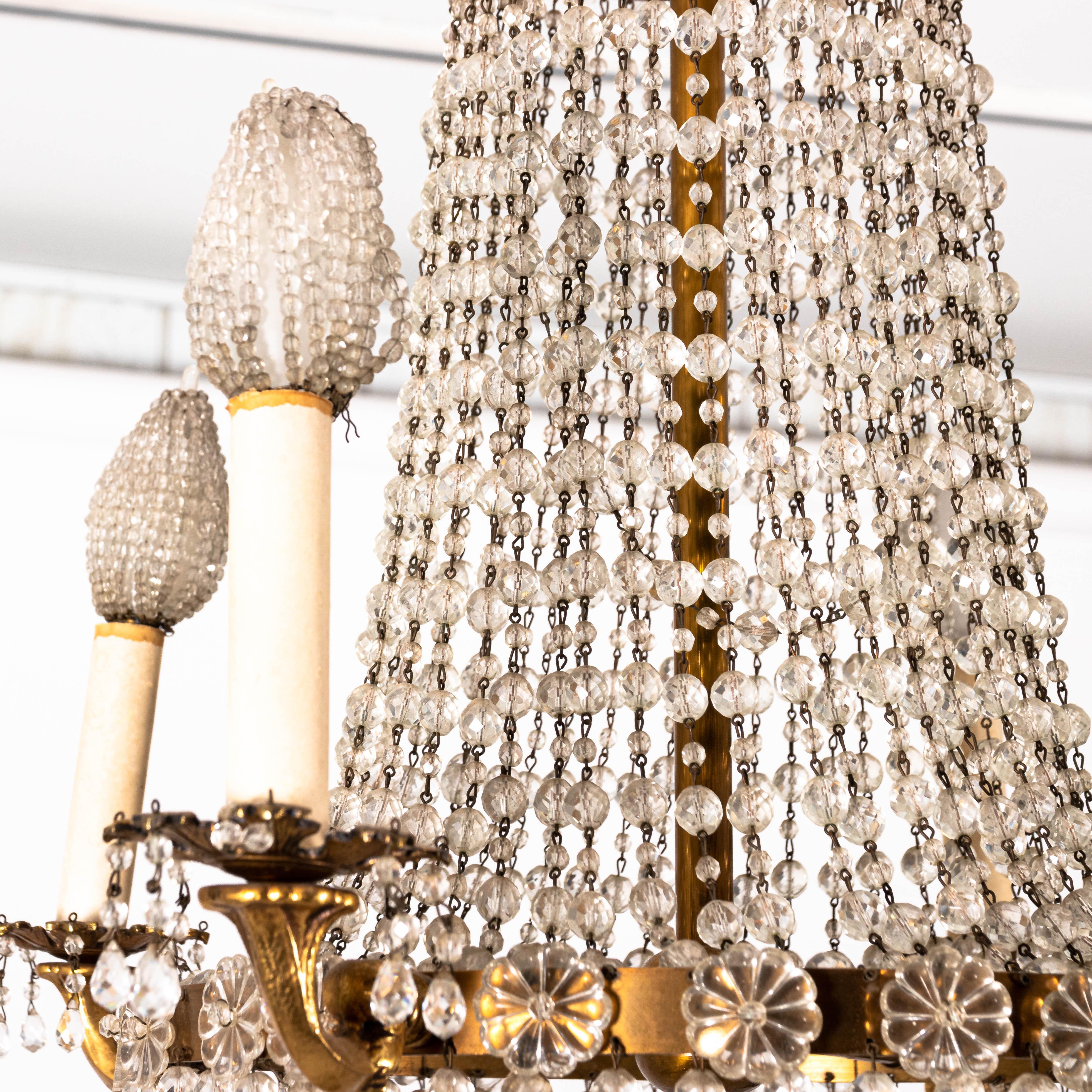 French Style Crystal Beaded Brass Chandelier In Good Condition In New York, NY