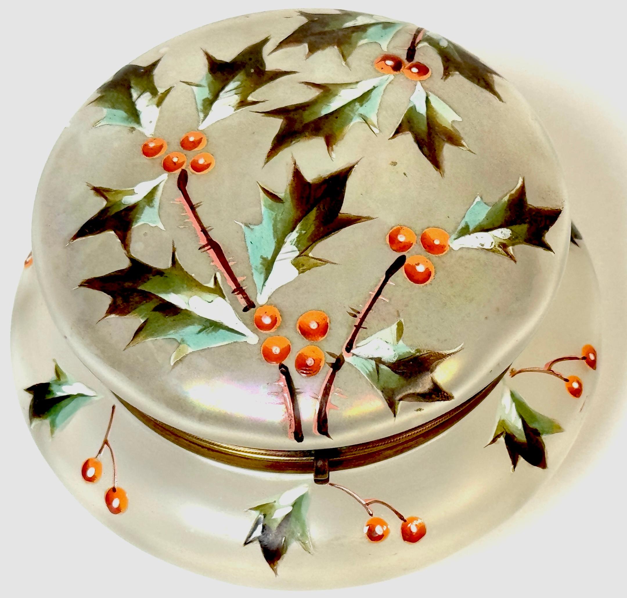 Art Nouveau French Style Enameled Holly Motif Frosted Iridescent Box, Style of Daum Nancy For Sale