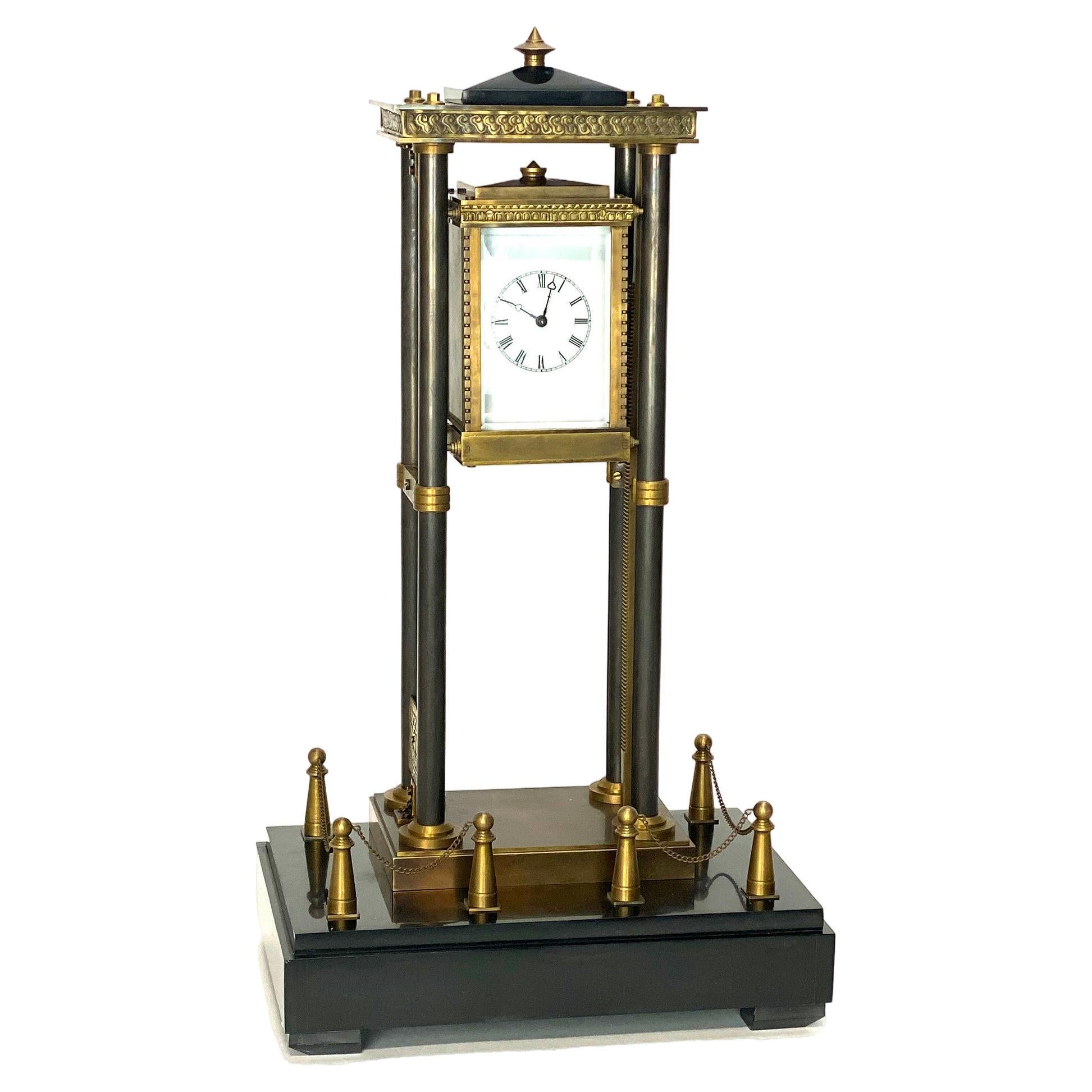 Horloge industrielle d'ascenseur de style français en bronze, axée sur la gravité