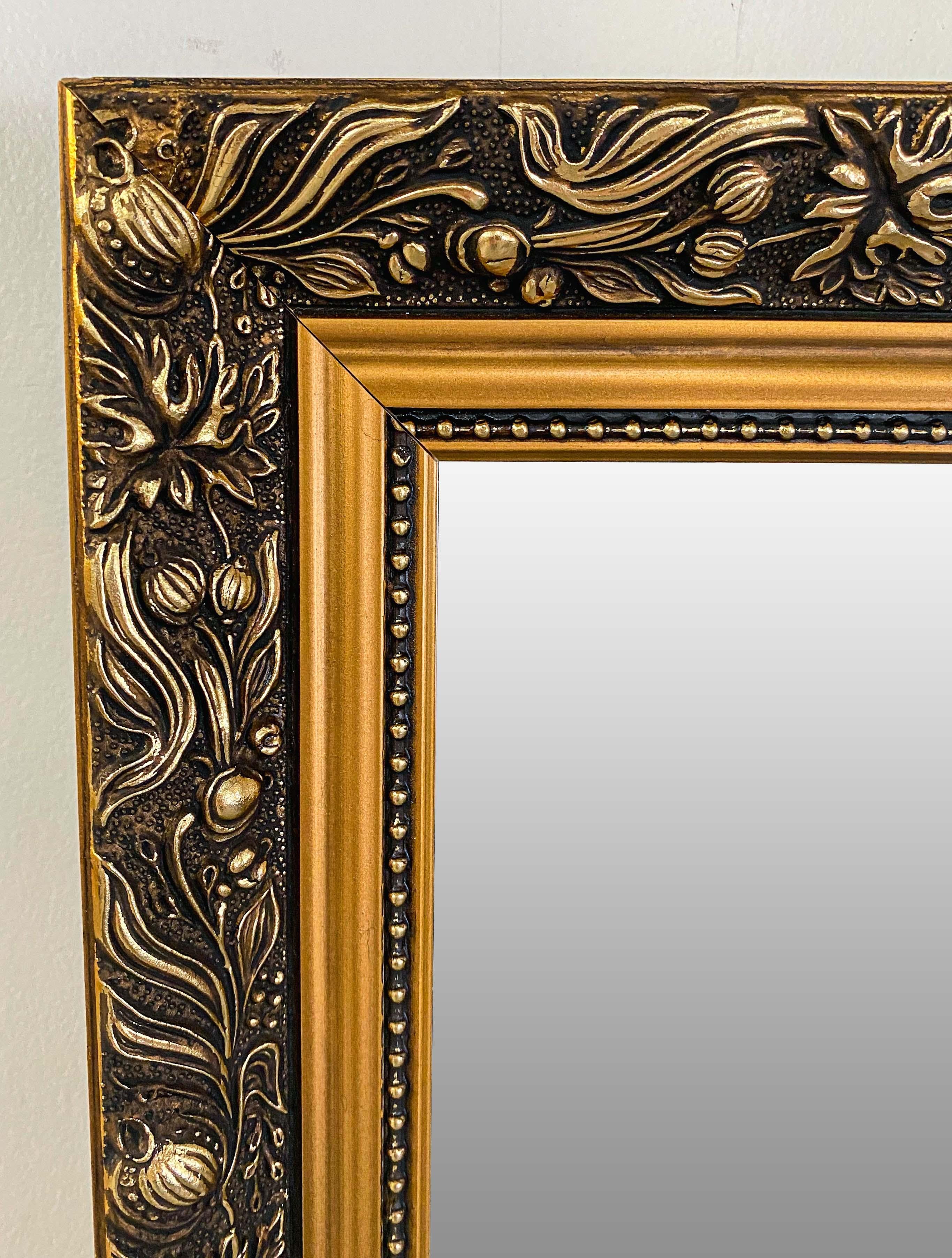 Giltwood French Style Hand Carved Frame Gilt Wood Beveled Glass Mirror