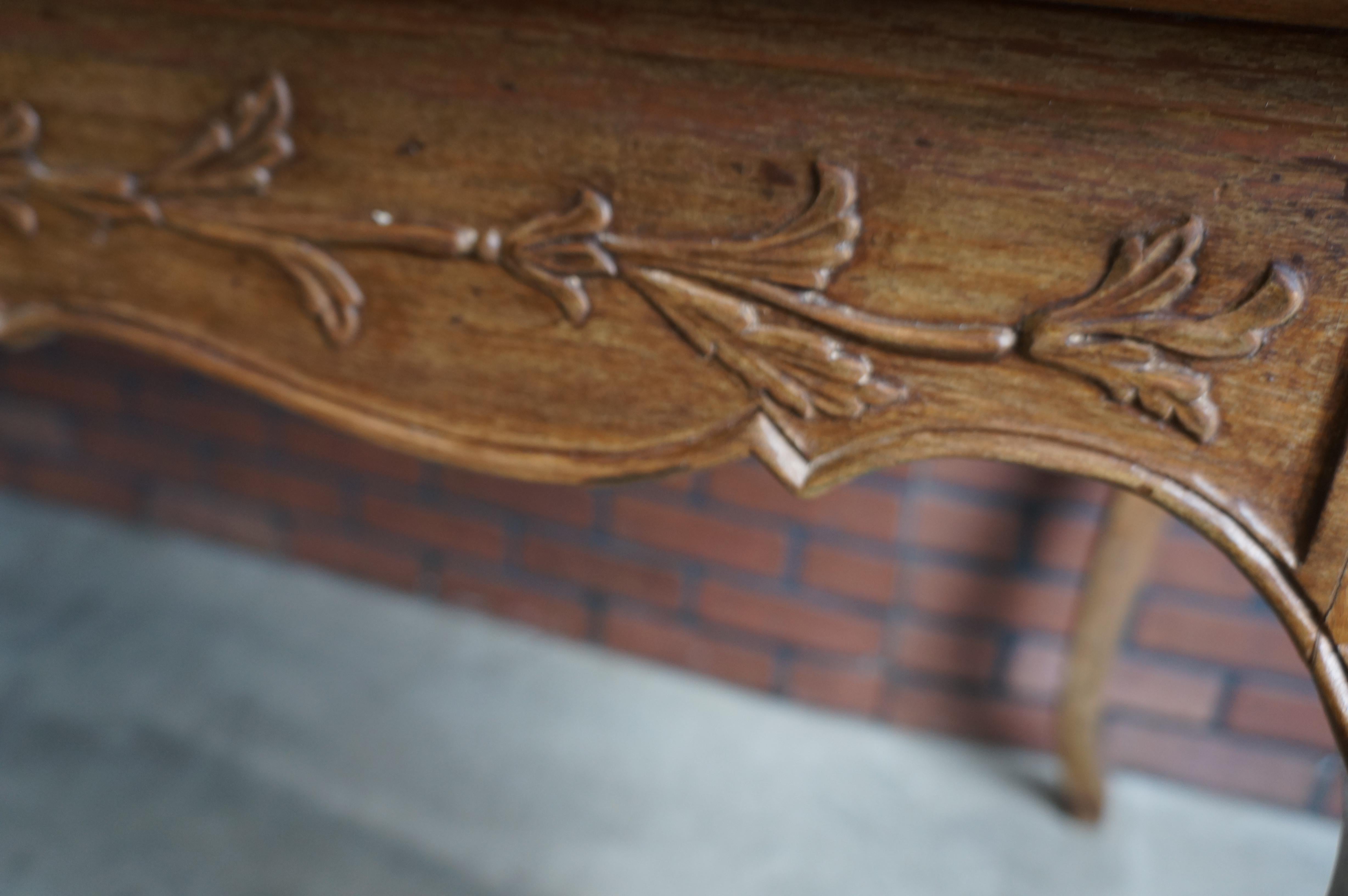 20th Century French Style Hand Carved Italian Table Desk For Sale