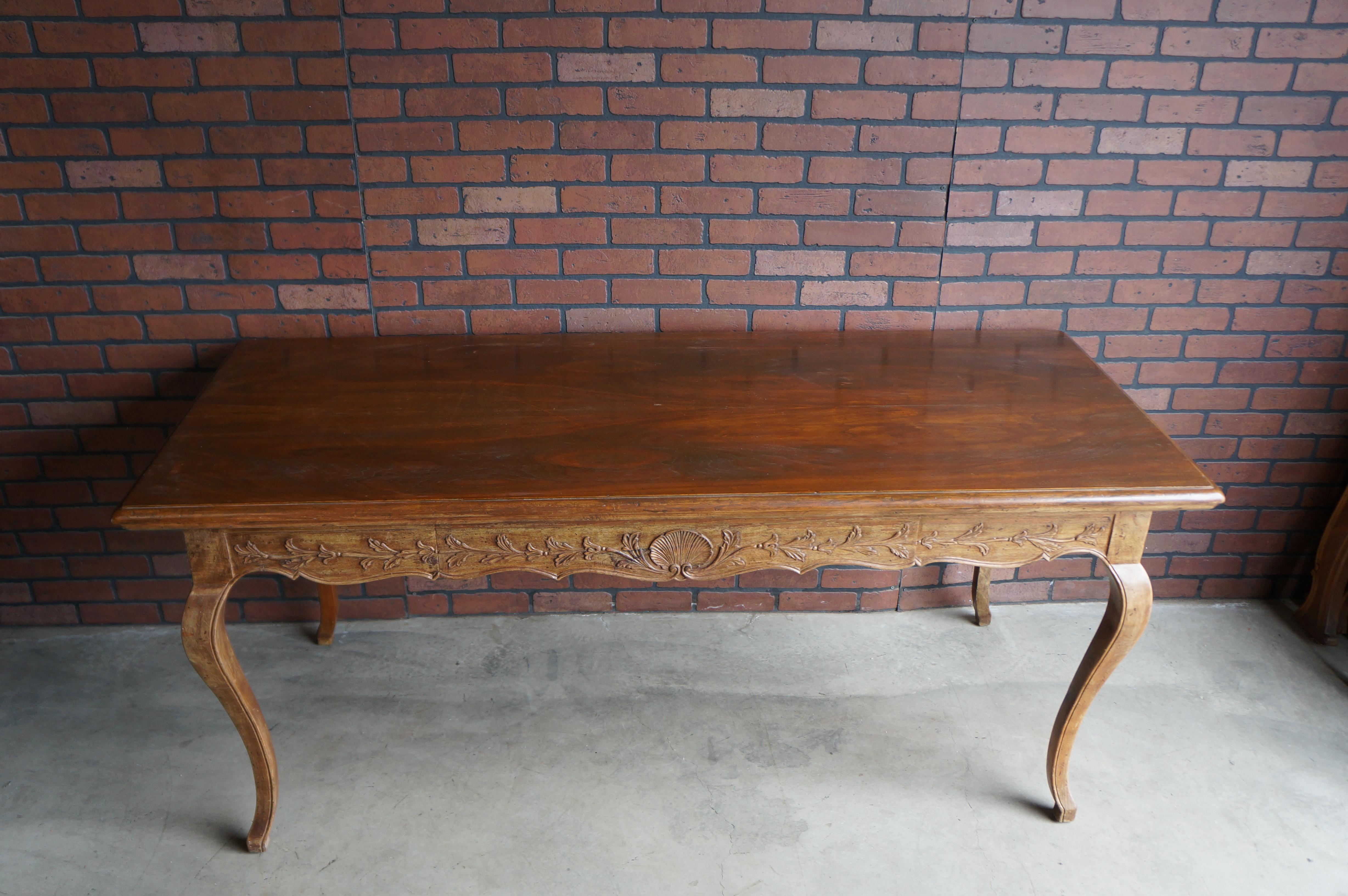 French Style Hand Carved Italian Table Desk For Sale 1