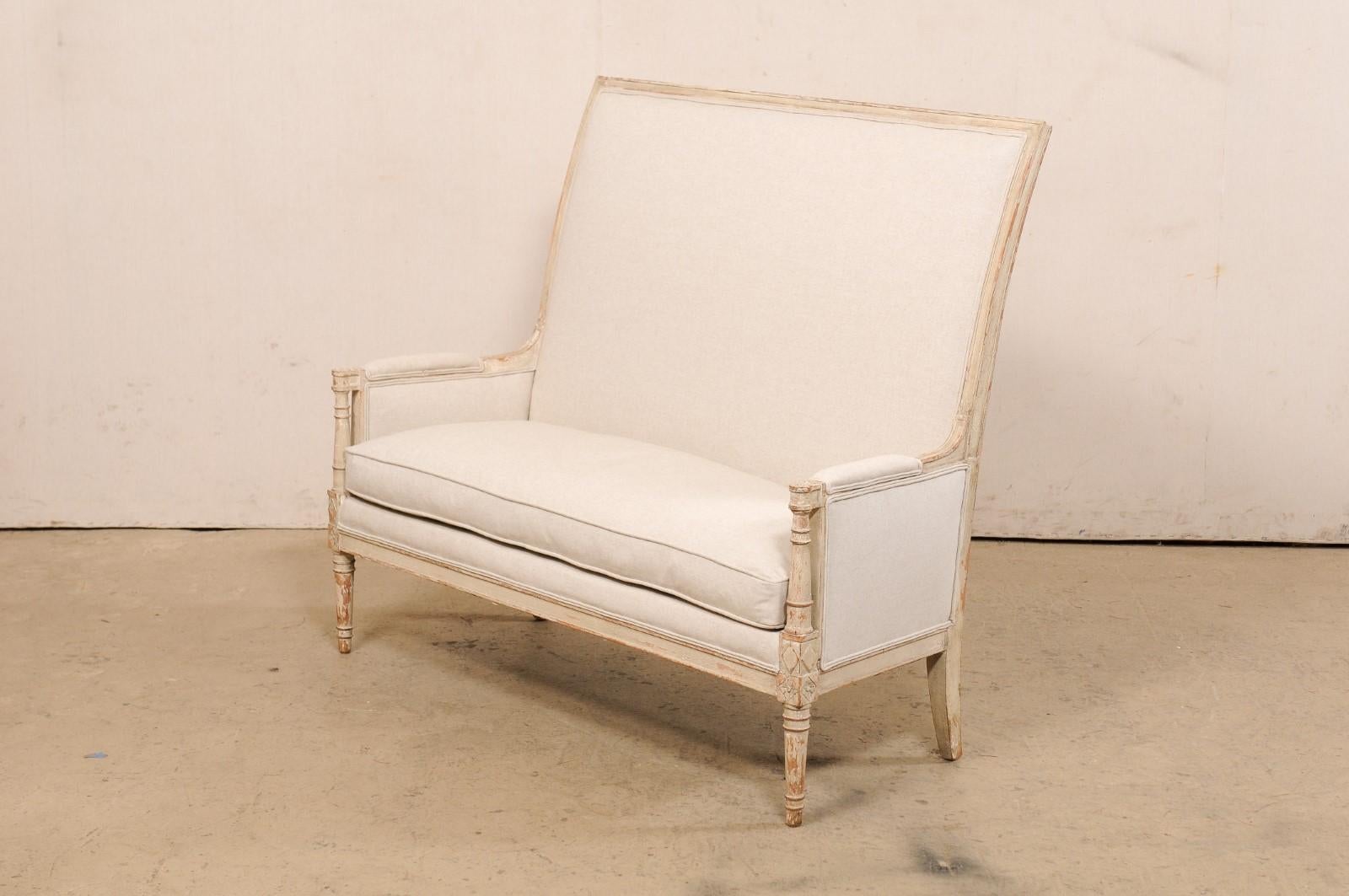 French Style High-Back Upholstered Settee W/New Belgian Linen Upholstery For Sale 5