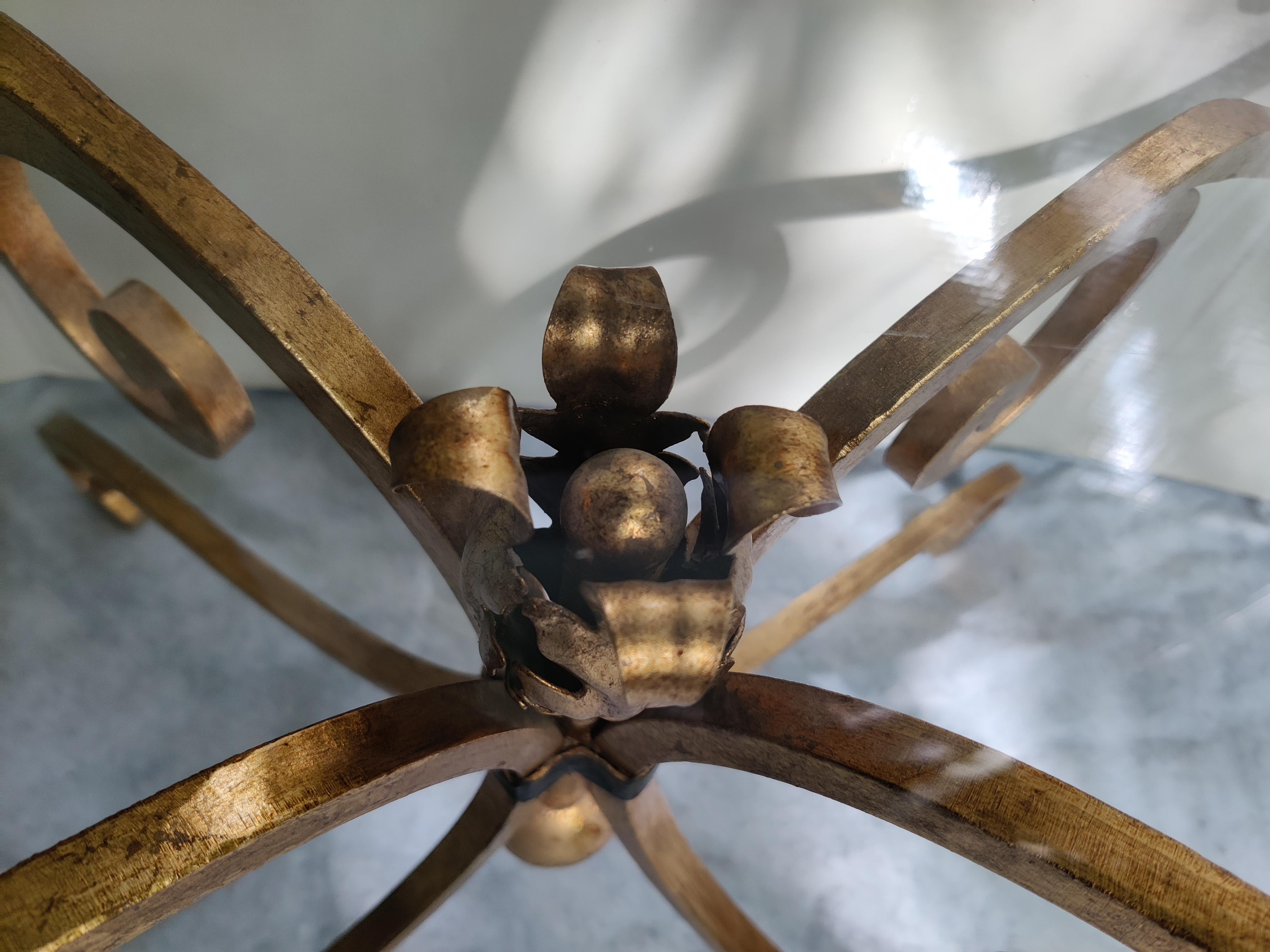 French Style Iron Gold Coffee Table In Good Condition For Sale In Cincinnati, OH