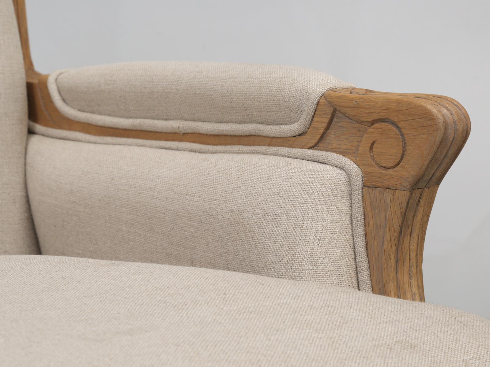 Contemporary French Style Louis XV Bergère Chair Made of White Oak and Upholstered in Linen